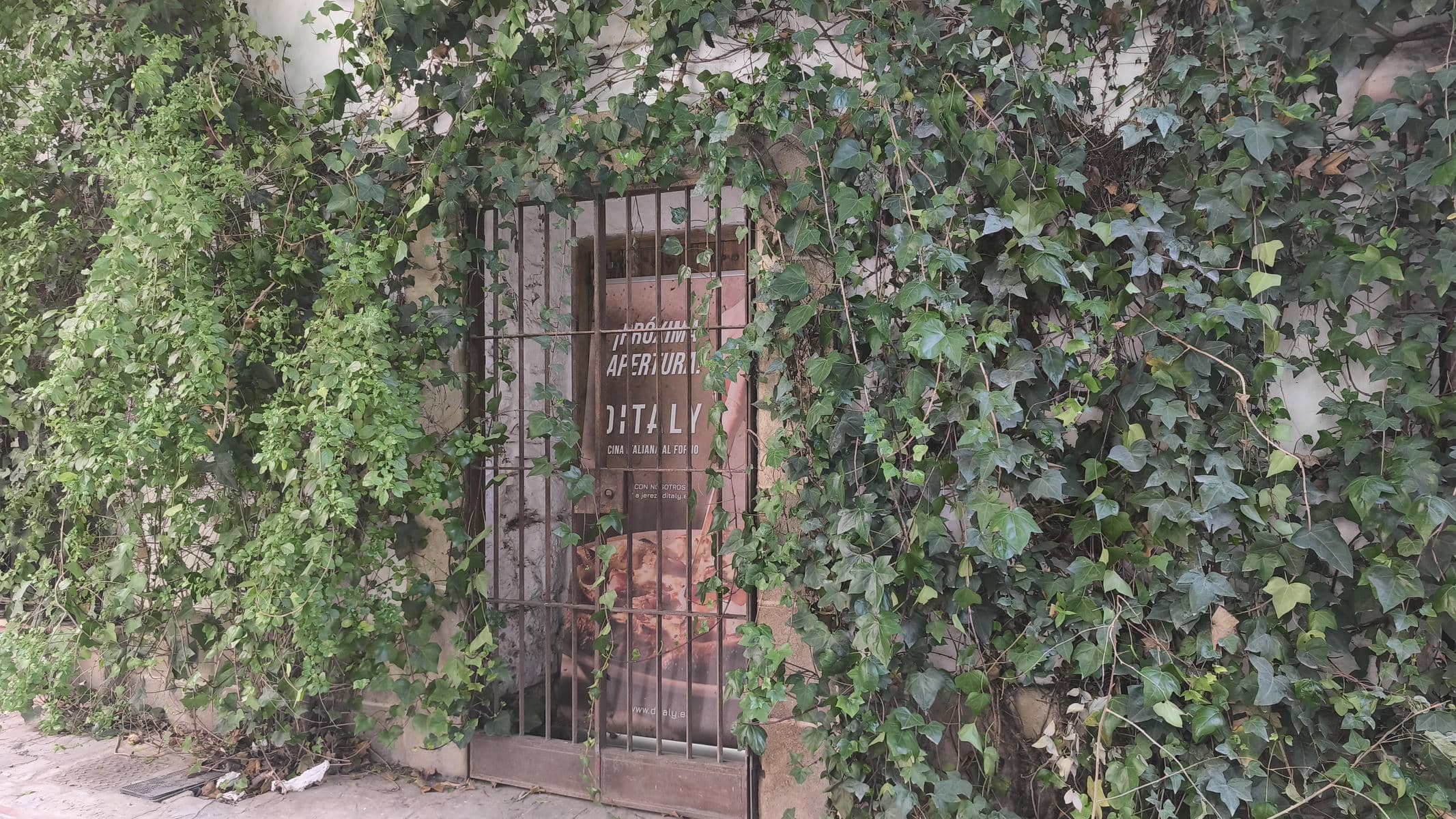 El local donde se anuncia la próxima apertura.