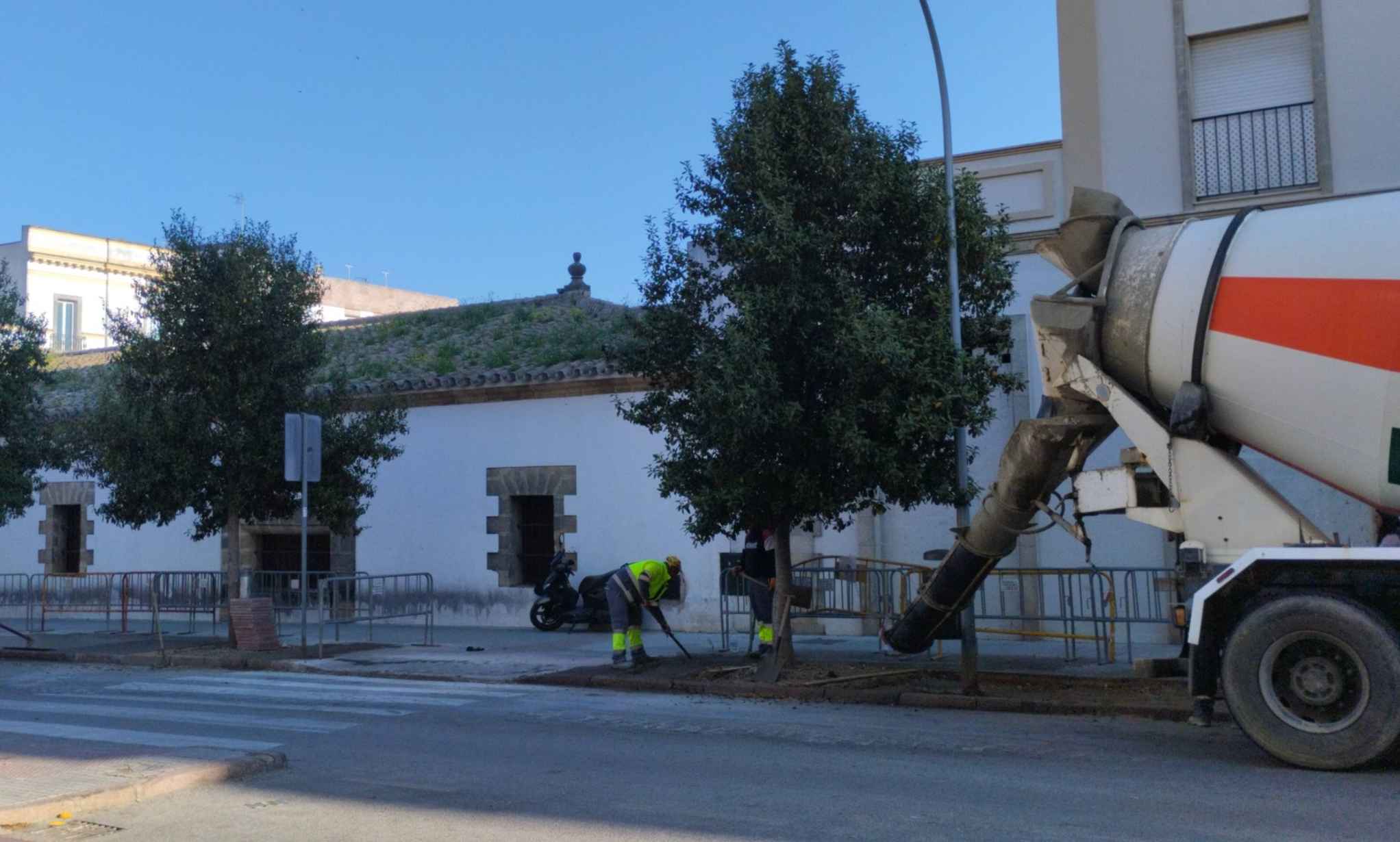Una imagen de las obras en la calle Porvenir.