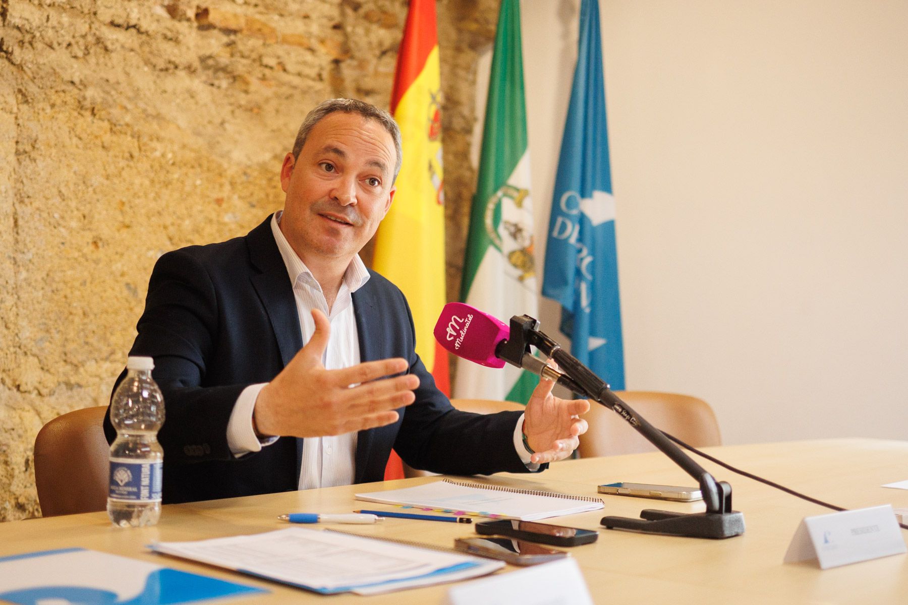 El presidente del Consorcio de Aguas de la Zona Gaditana, Andrés Díaz, en rueda de prensa.