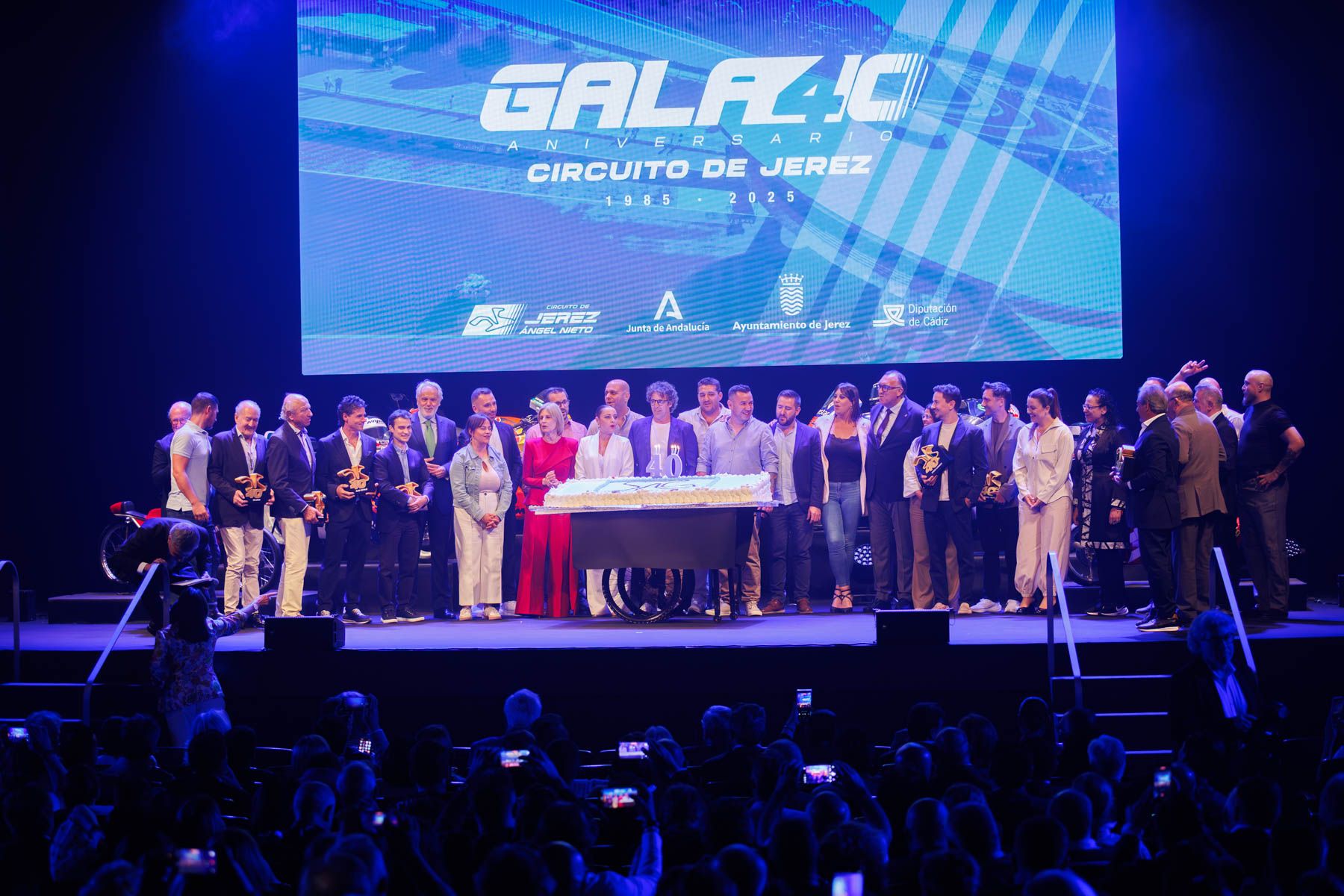 Grandes estrellas del motociclismo, premiados en la gala por el 40 aniversario del Circuito de Jerez-Ángel Nieto. 