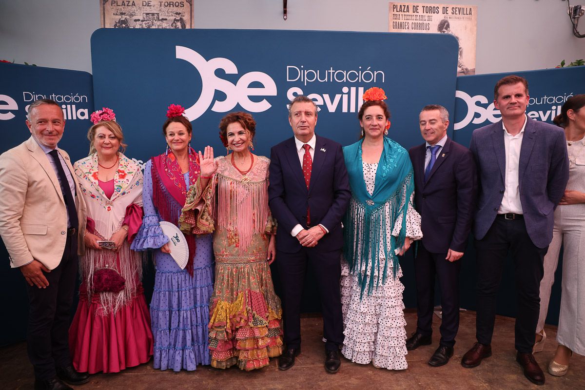 La recepción de la Diputación de Sevilla, en la Feria de Abril 1