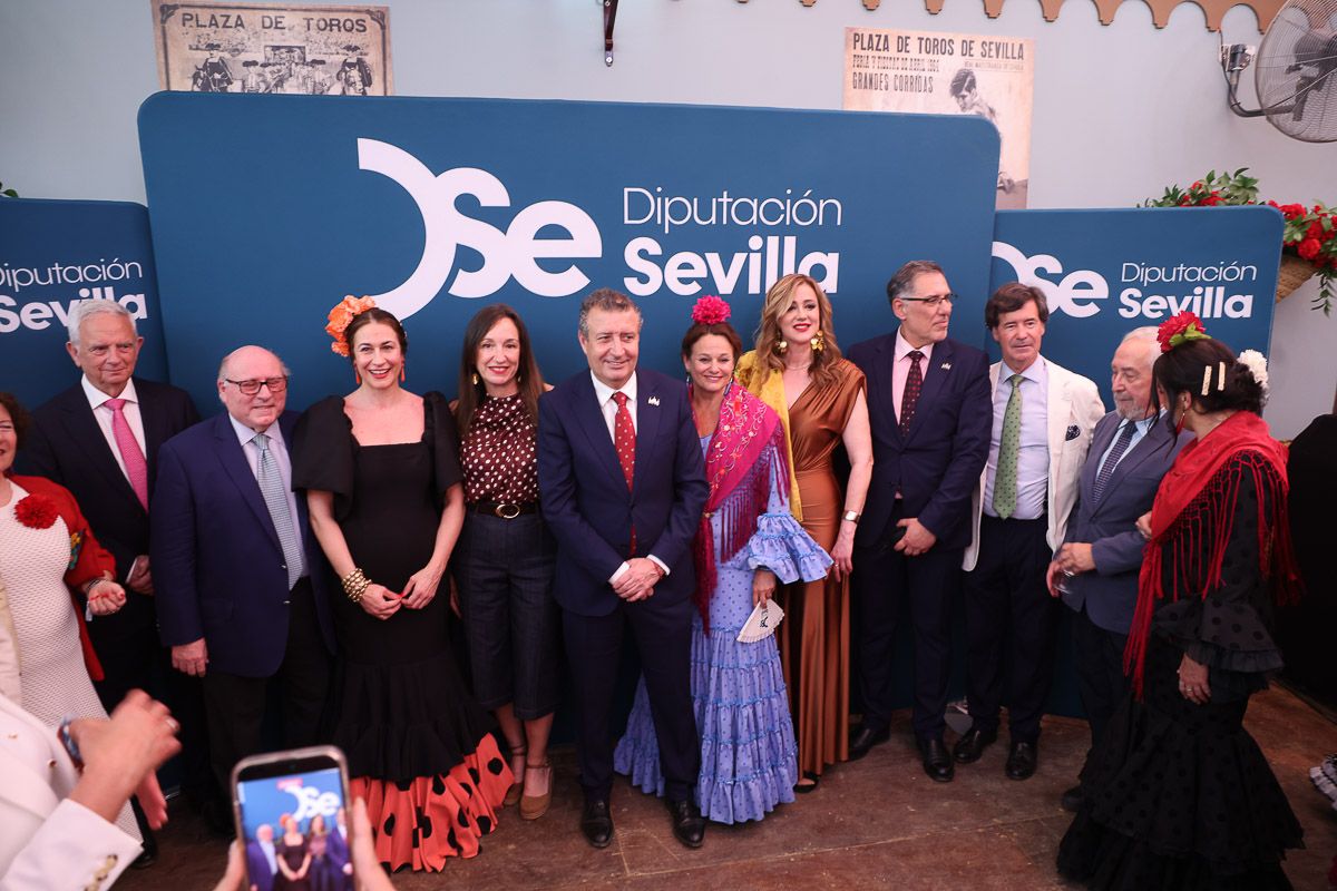 La recepción de la Diputación de Sevilla, en la Feria de Abril 11