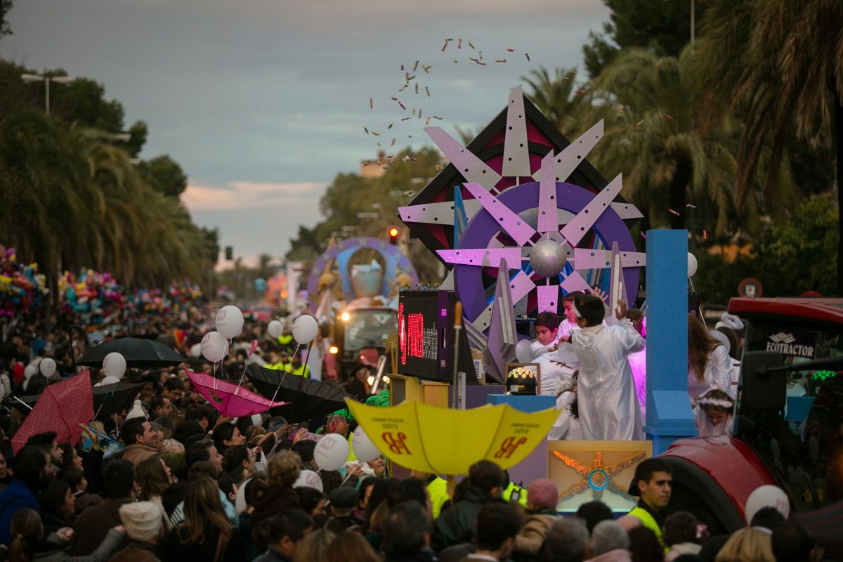 Cabalgata de Reyes Magos de Jerez en ediciones anteriores a la pandemia.   JUAN CARLOS TORO