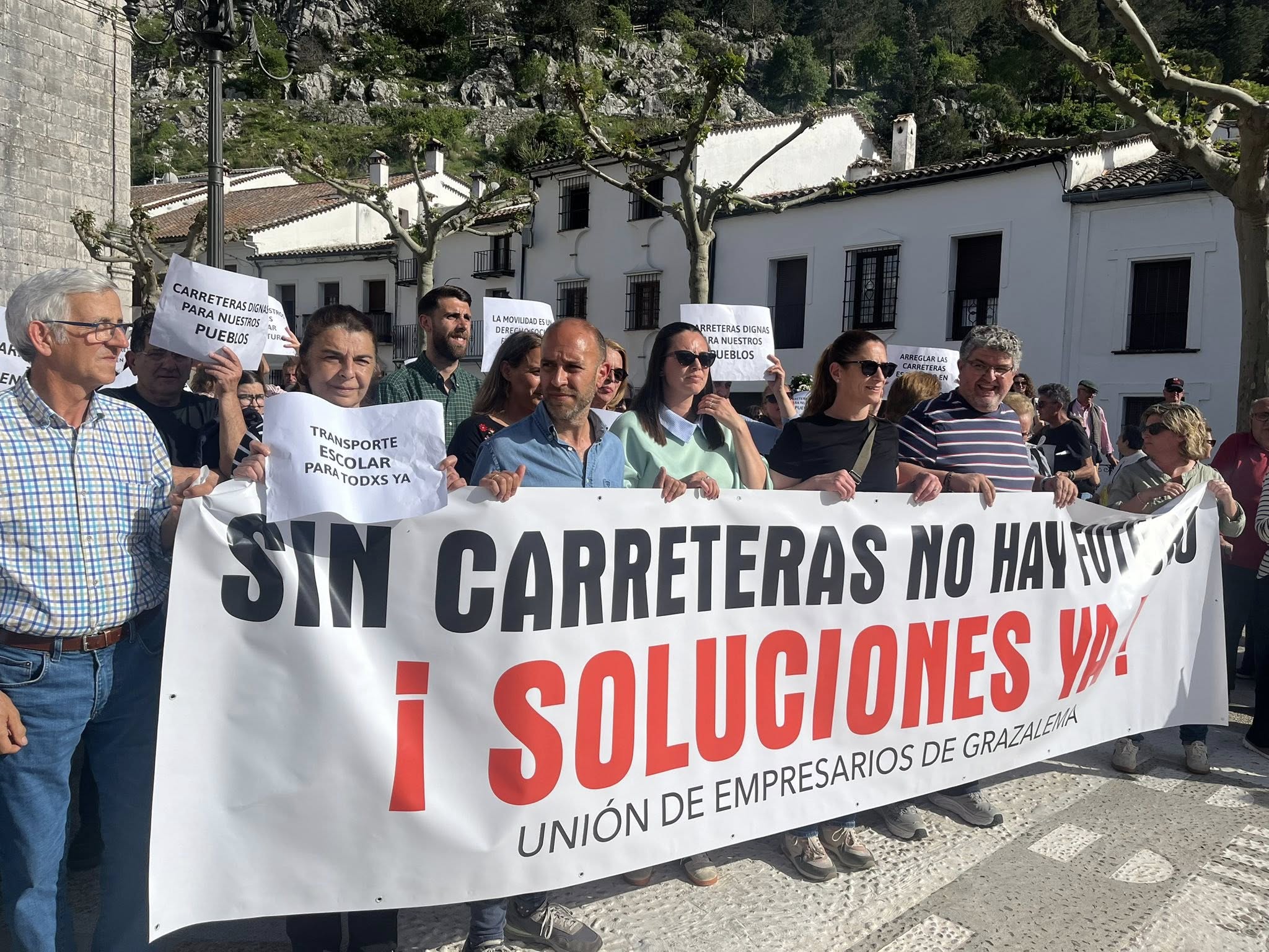 Un momento de las protestas en Grazalema.