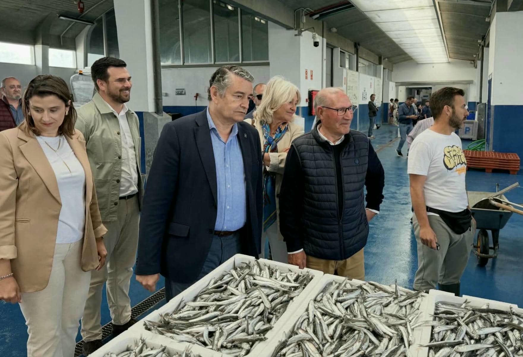 Visita de Antonio Sanz al puerto de Bonanza en Sanlúcar.