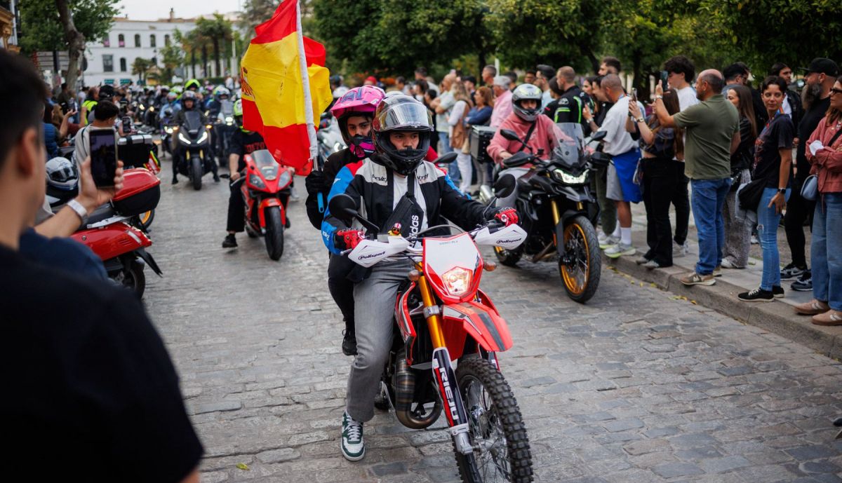 Ambiente motero en el centro de Jerez.
