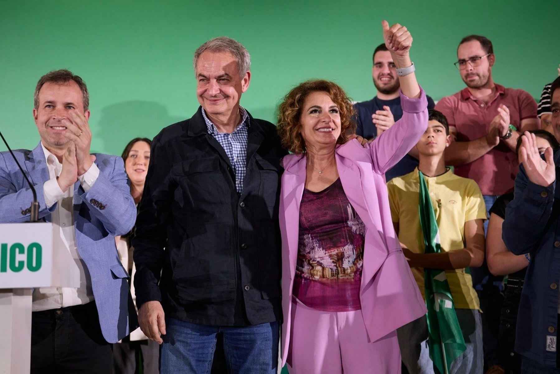 María Jesús Montero, en Jaén, junto a José Luis Rodríguez Zapatero.