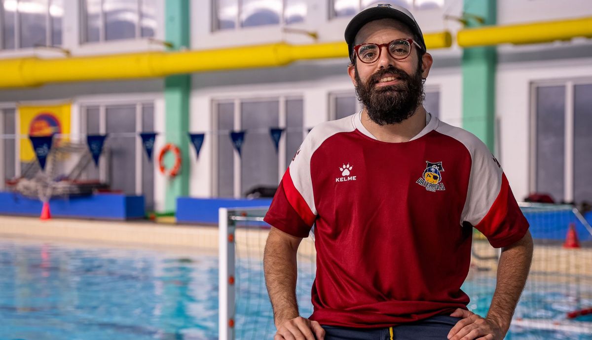 Club waterpolo Cádiz,equipo femenino de waterpolo que se está montando y que han pedido ayuda en redes sociales  28