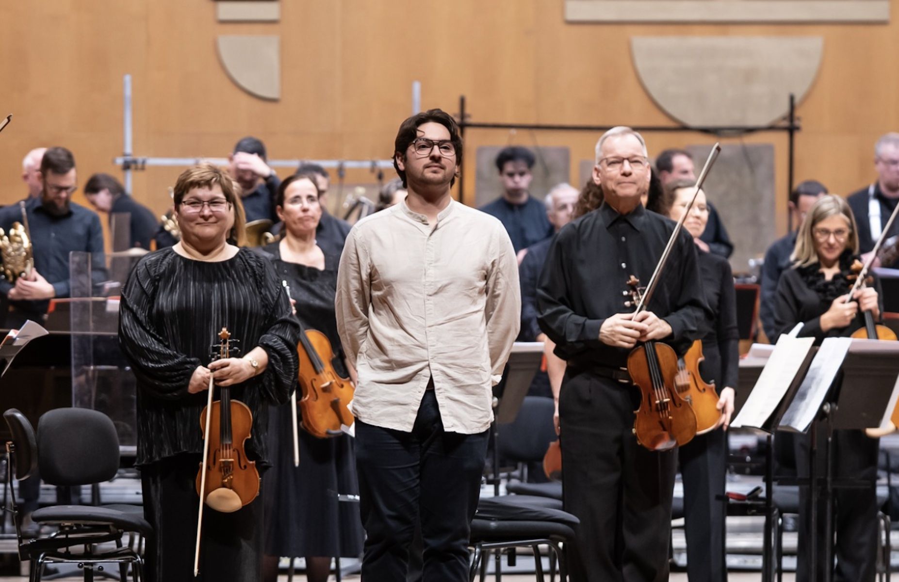El joven Ángel de la Hera lleva el talento musical a Italia con una composición propia.