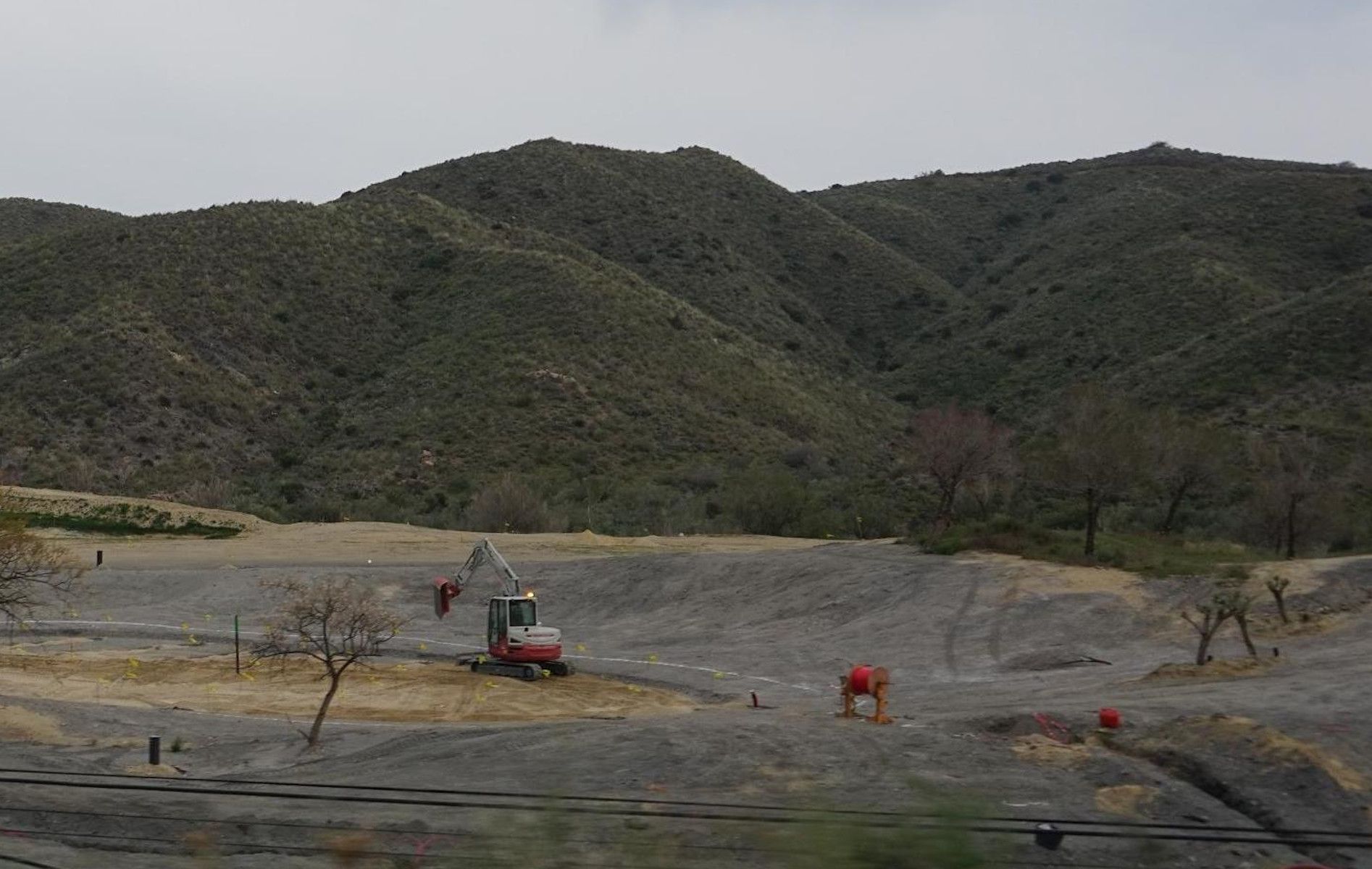 Denuncian un grave atentado ambiental en la zona de Macenas, en Mojácar.