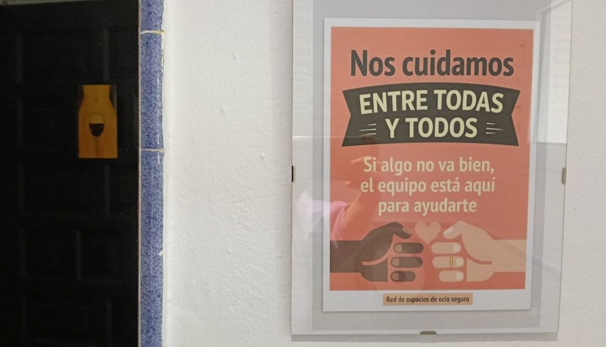 Cartel colocado en la Cervecería Al Sur en Los Caños.