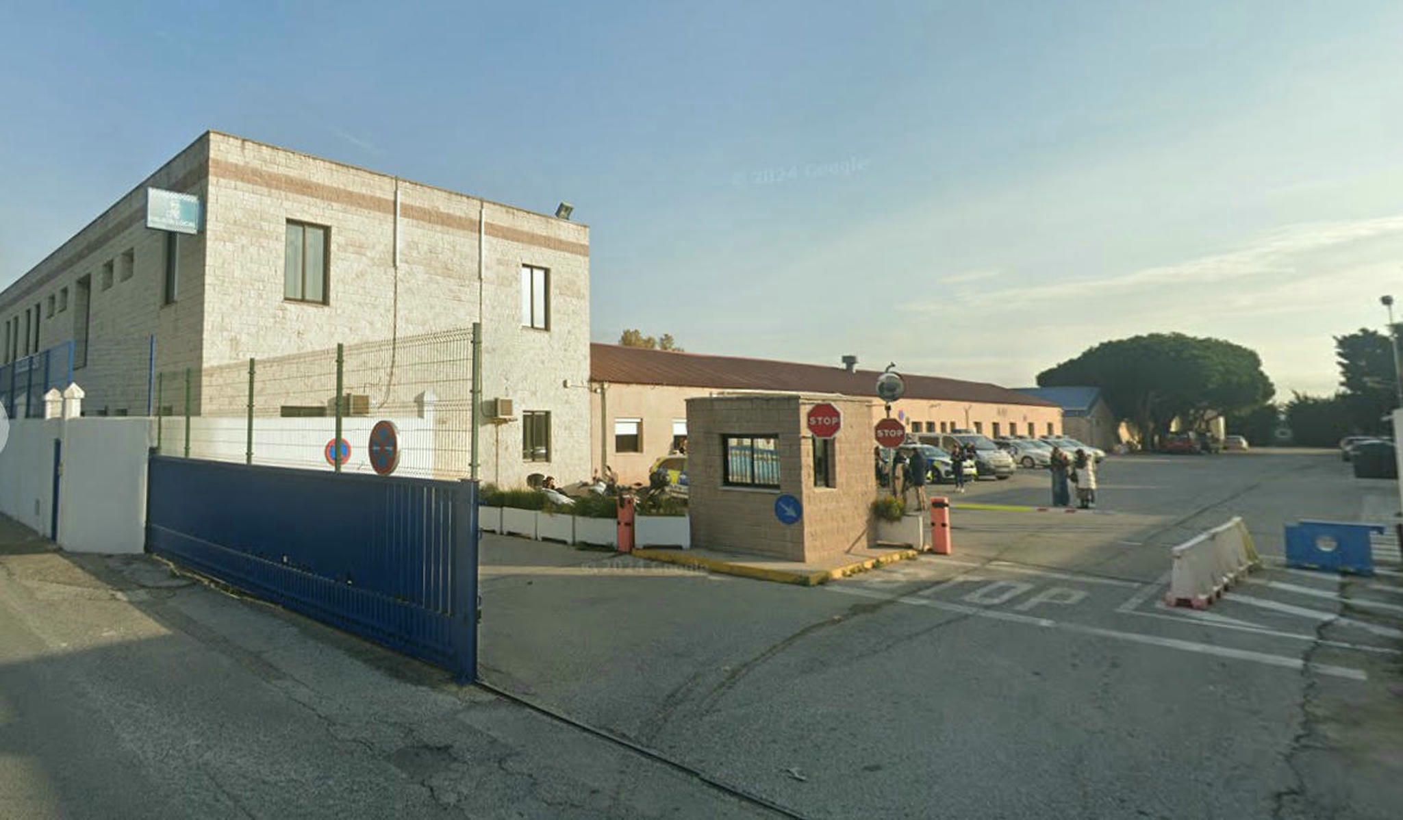 La Jefatura de Policía Local de Algeciras, donde se 'refugia' el agresor