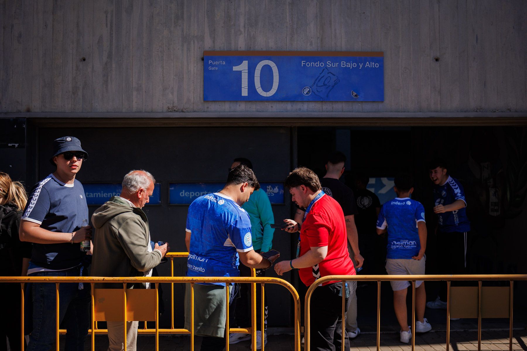 Las imágenes del derbi entre Xerez Deportivo FC y Xerez CD en Chapín este domingo.
