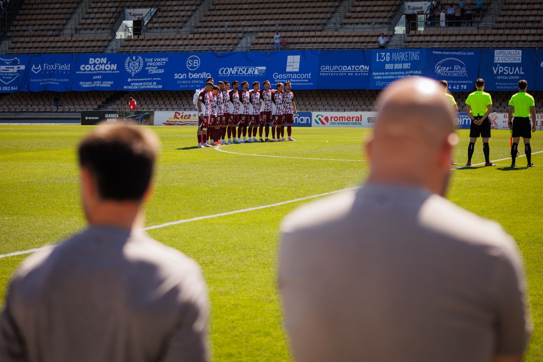 Las imágenes del derbi entre Xerez Deportivo FC y Xerez CD en Chapín este domingo.