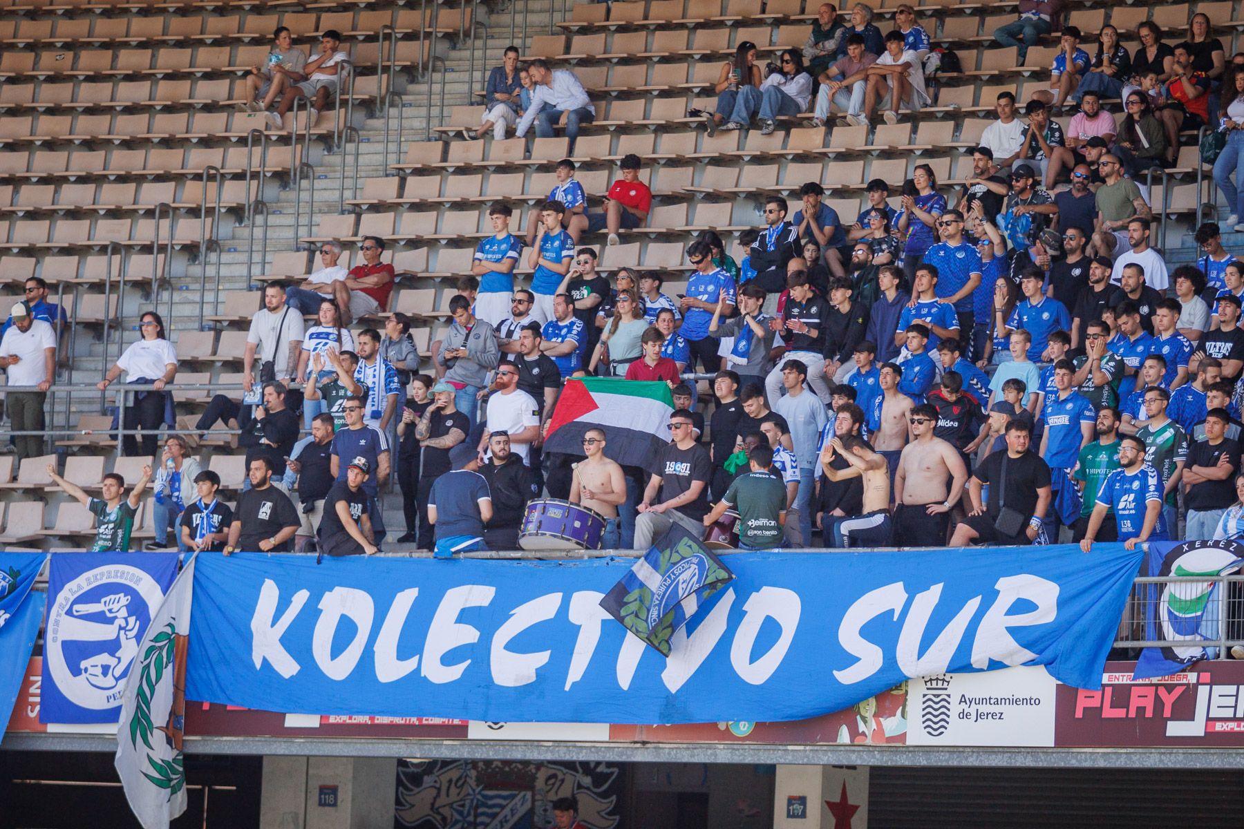 Las imágenes del derbi entre Xerez Deportivo FC y Xerez CD en Chapín este domingo.