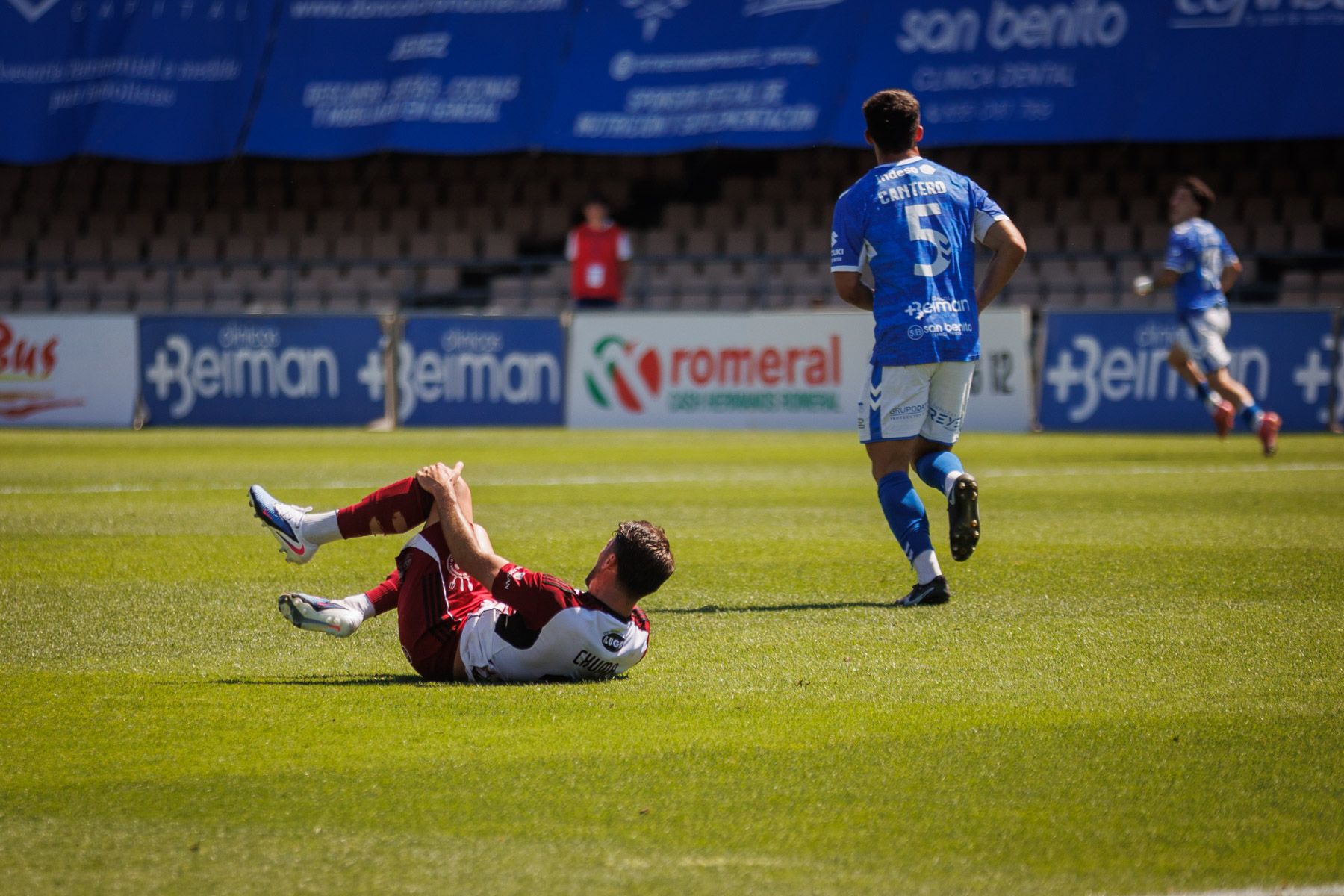 Las imágenes del derbi entre Xerez Deportivo FC y Xerez CD en Chapín este domingo.