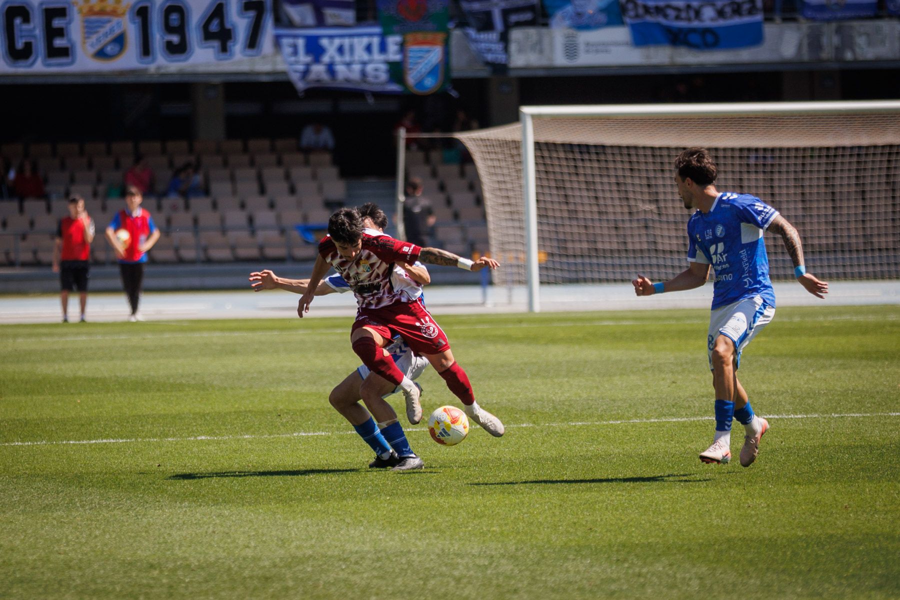 Las imágenes del derbi entre Xerez Deportivo FC y Xerez CD en Chapín este domingo.