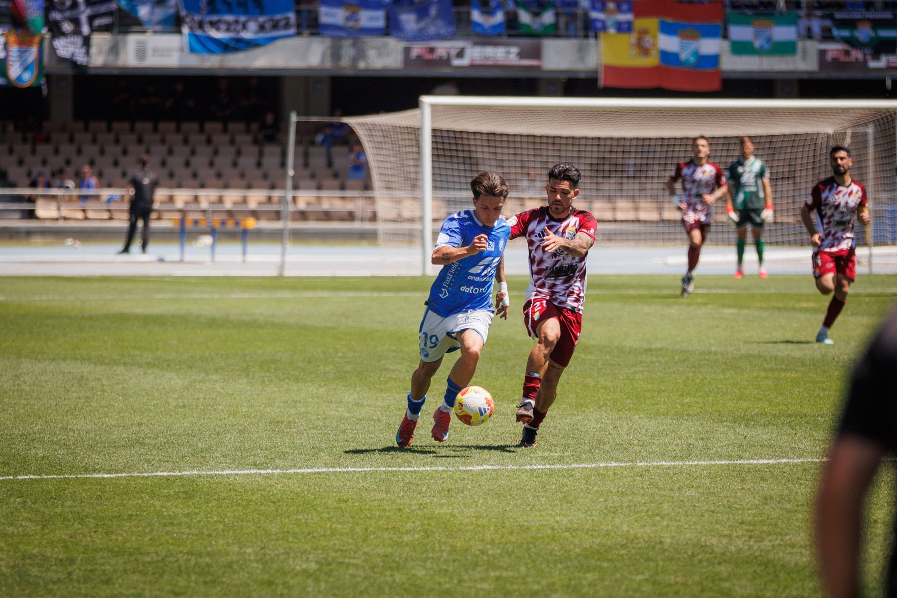 Las imágenes del derbi entre Xerez Deportivo FC y Xerez CD en Chapín este domingo.