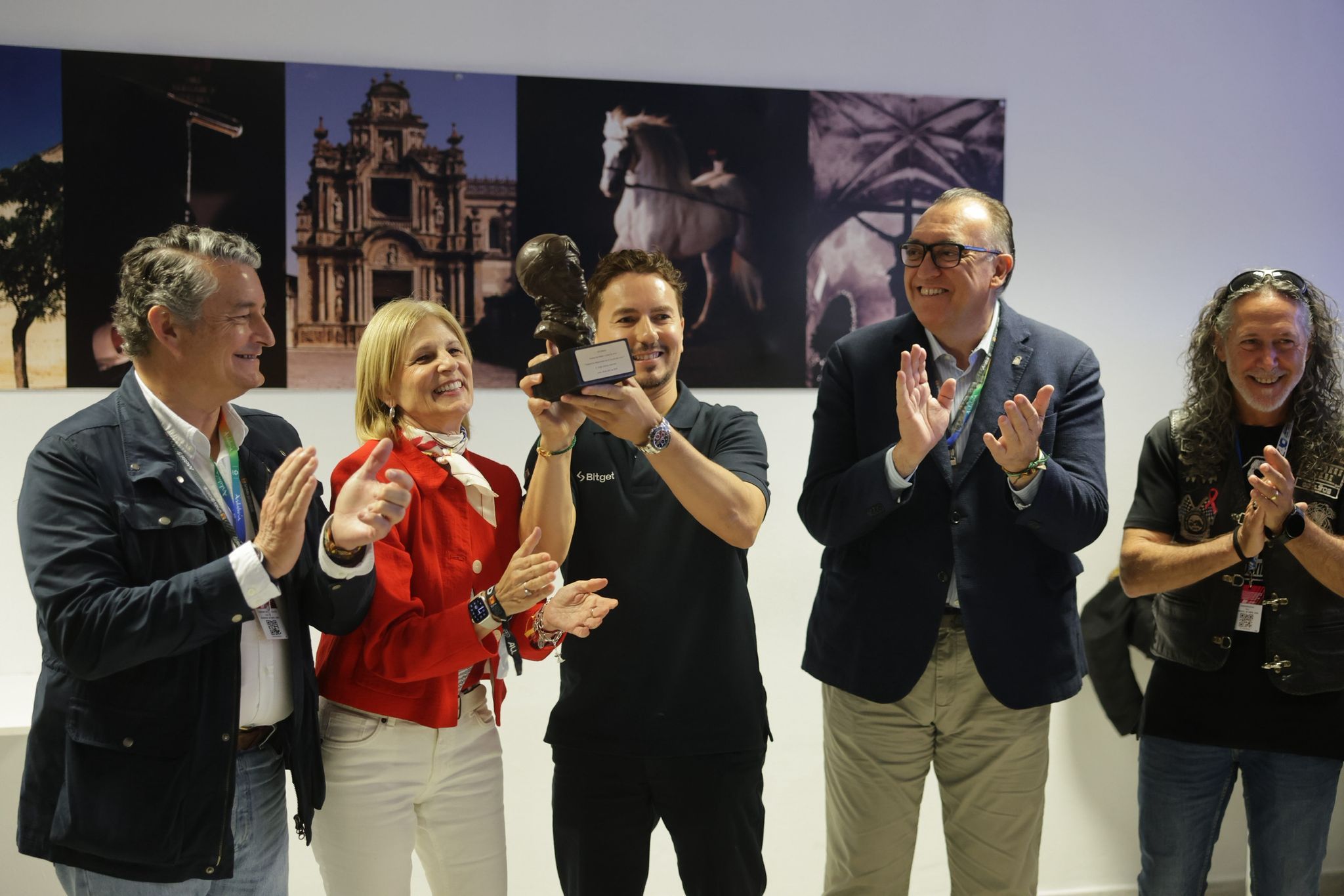 Antonio Sanz, a la izquierda, en la mañana de este domingo en el Circuito de Jerez.