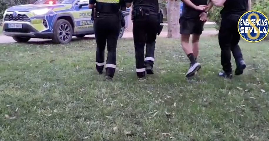 Un detenido por exhibicionismo en el Parque de María Luisa de Sevilla: ante dos niños de 5 y 6 años.