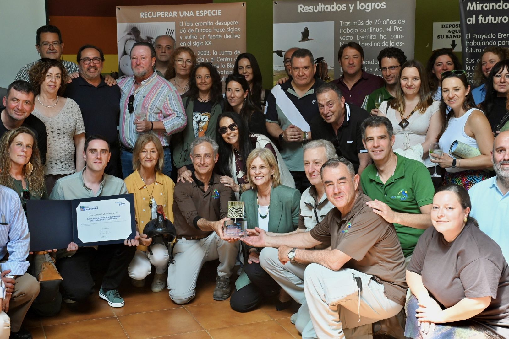 Convivencia con las personas implicadas en el Proyecto Ibis Eremita en el Zoobotánico de Jerez.