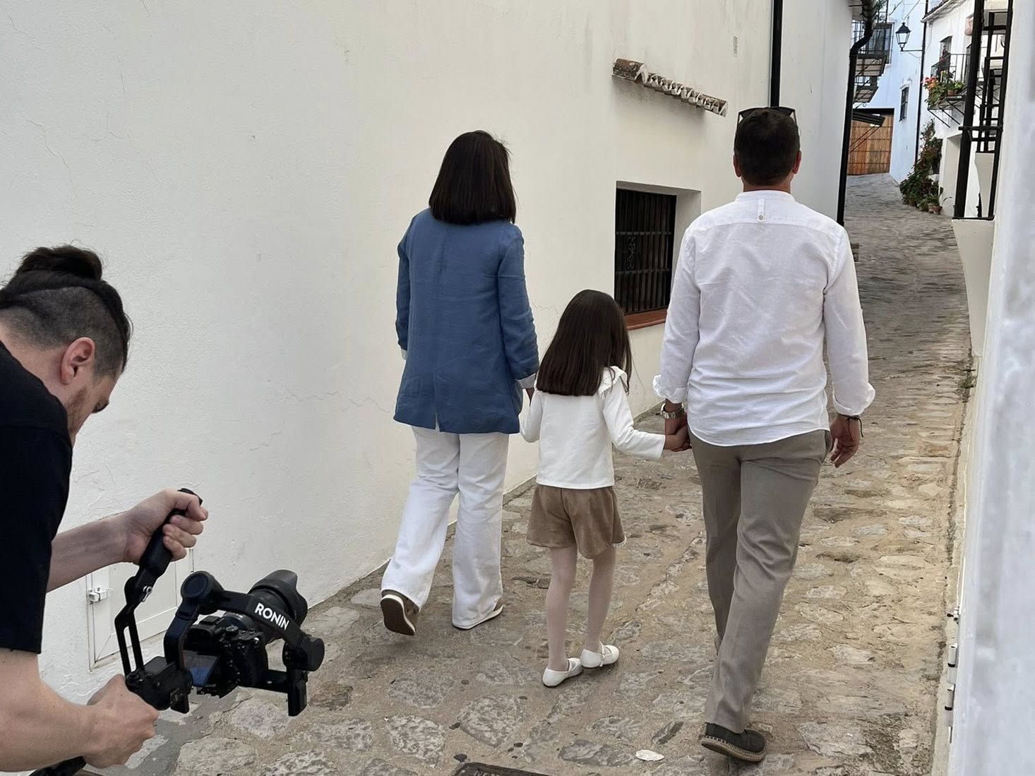 Rodaje del vídeo promocional con una familia.