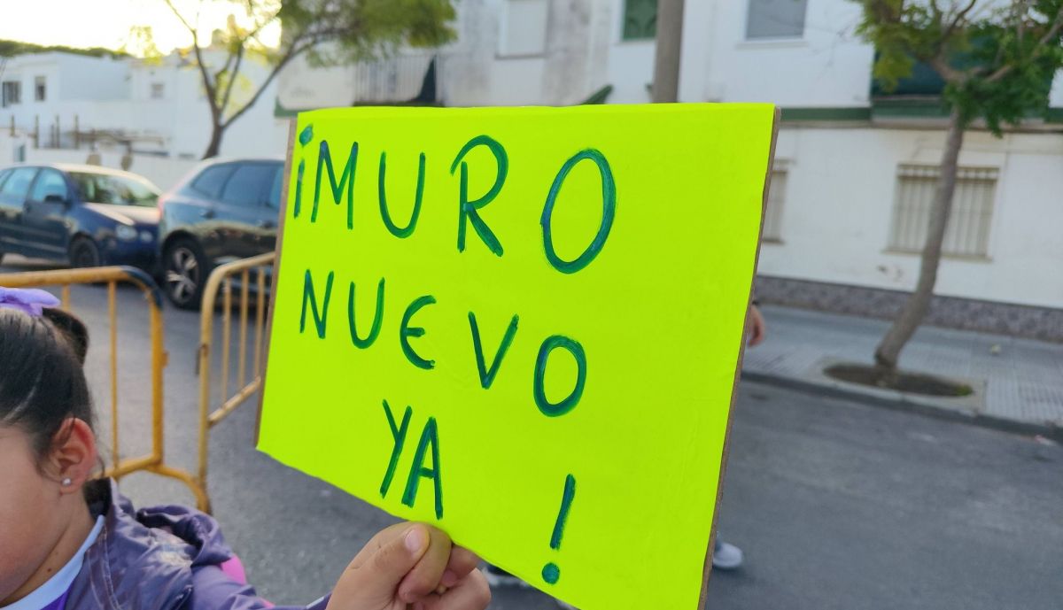 Uno de los carteles de la movilización.