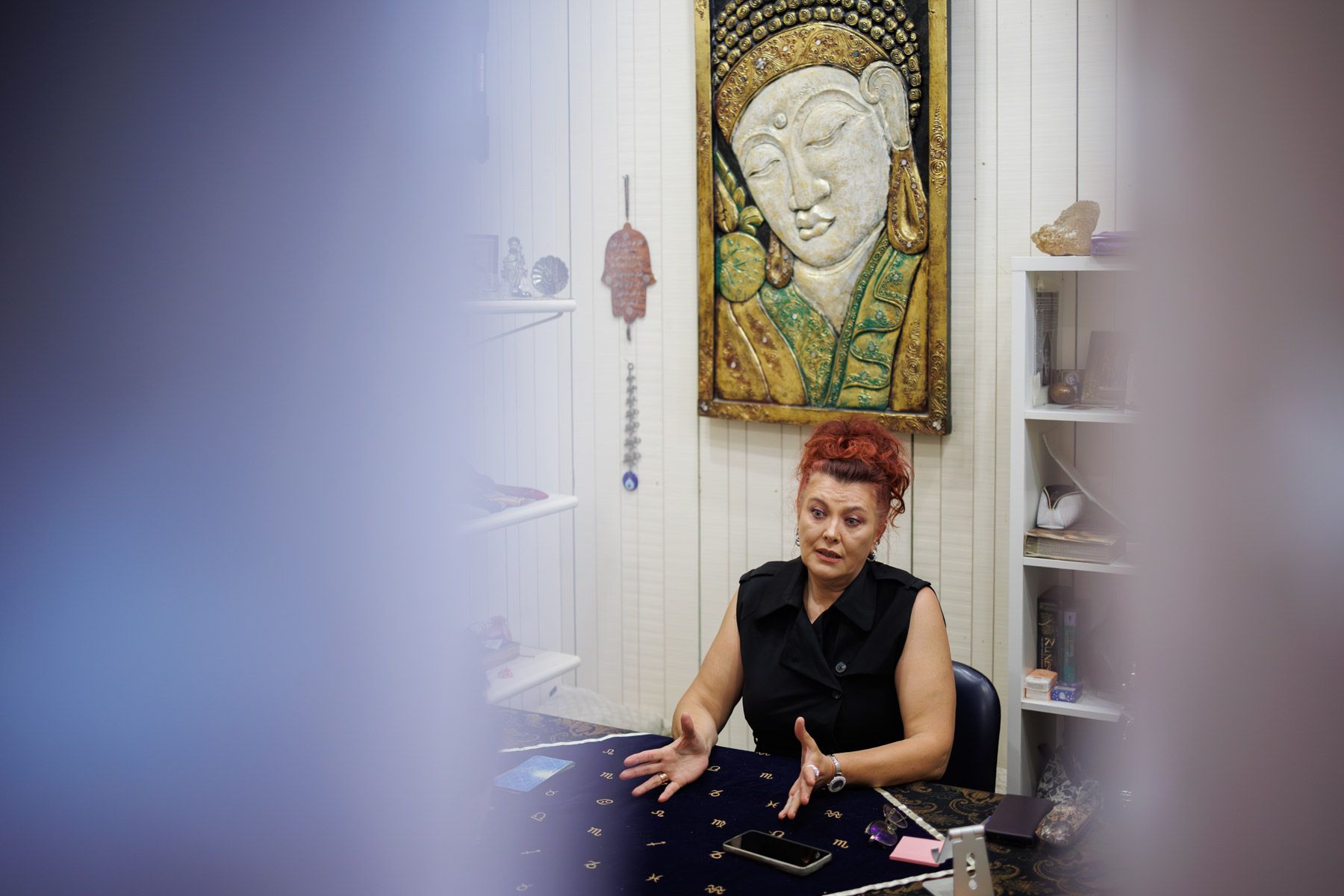 Tatiana, en Suerte, su gabinete del centro comercial Los Cisnes.