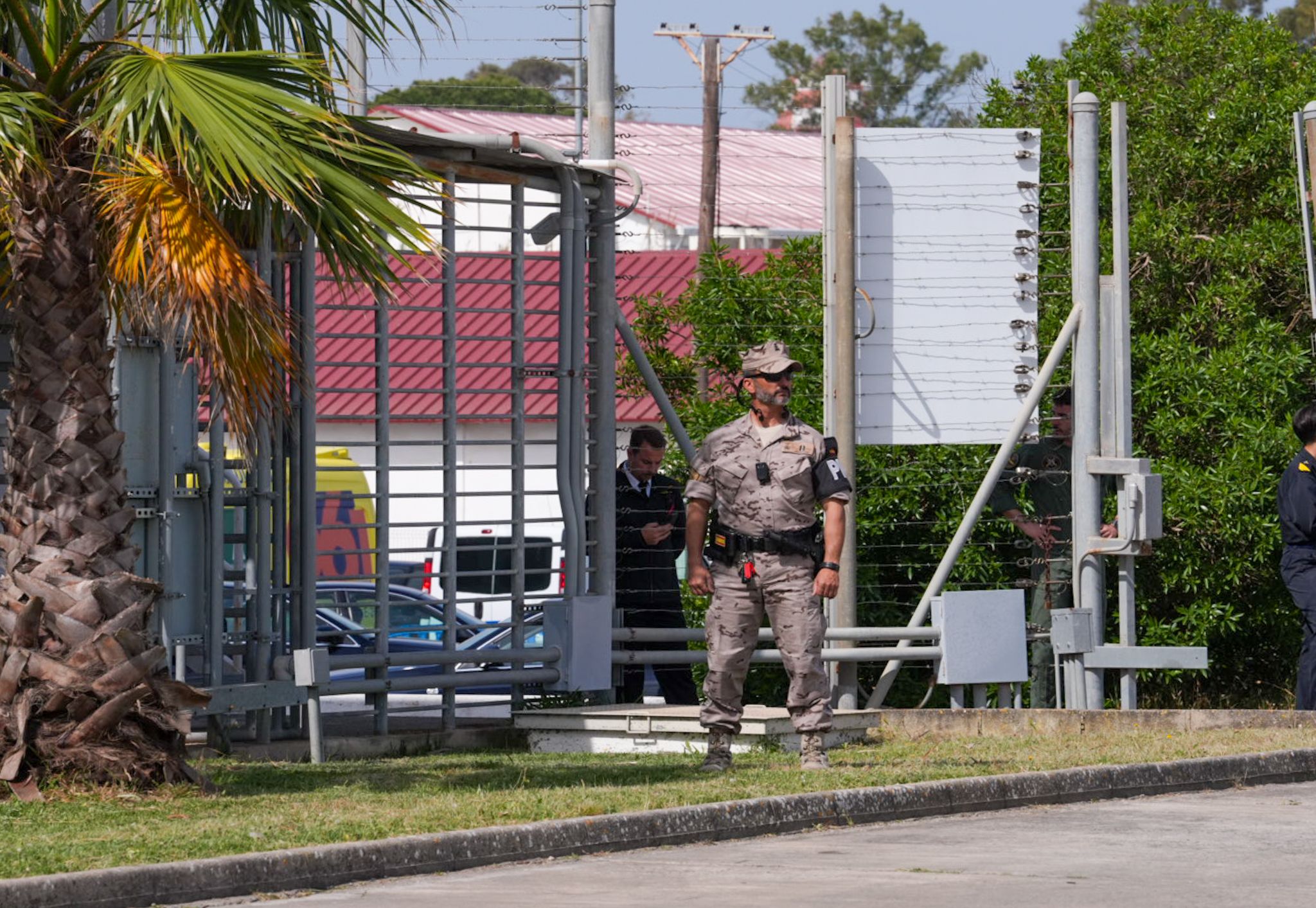 Visita del rey Felipe VI a la flotilla de aeronaves de la Base de Rota