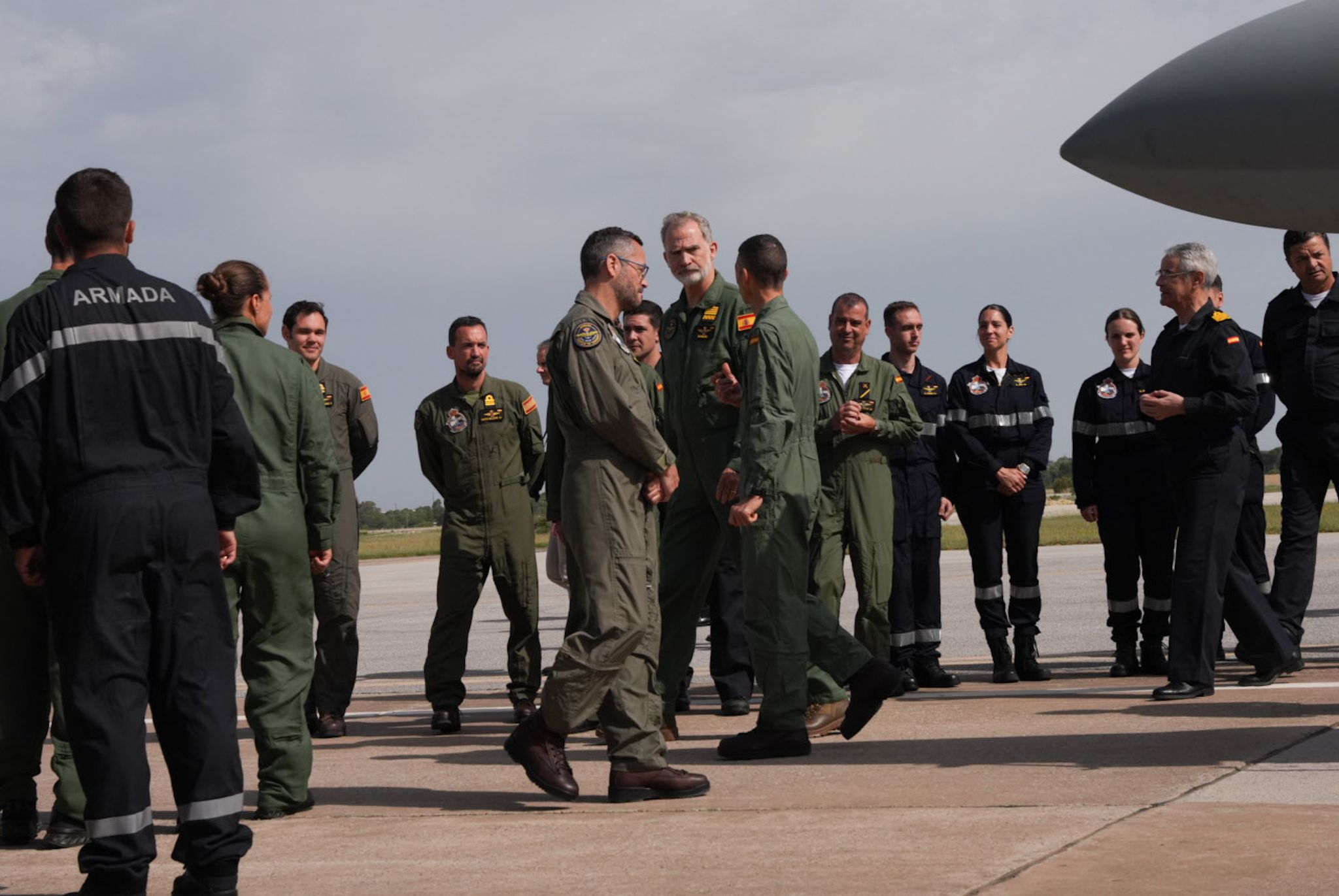 Visita del rey Felipe VI a la flotilla de aeronaves de la Base de Rota