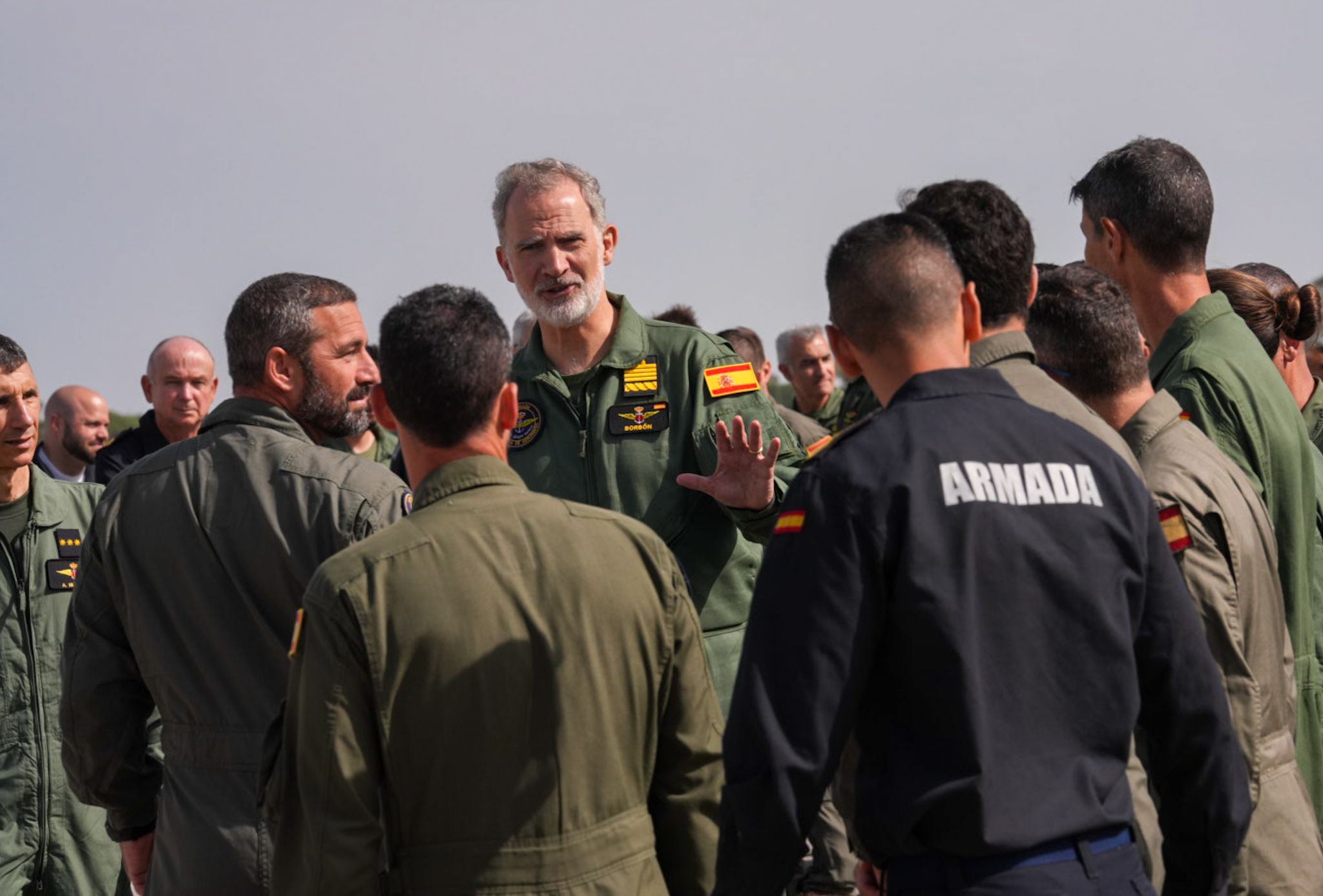 Visita del rey Felipe VI a la flotilla de aeronaves de la Base de Rota