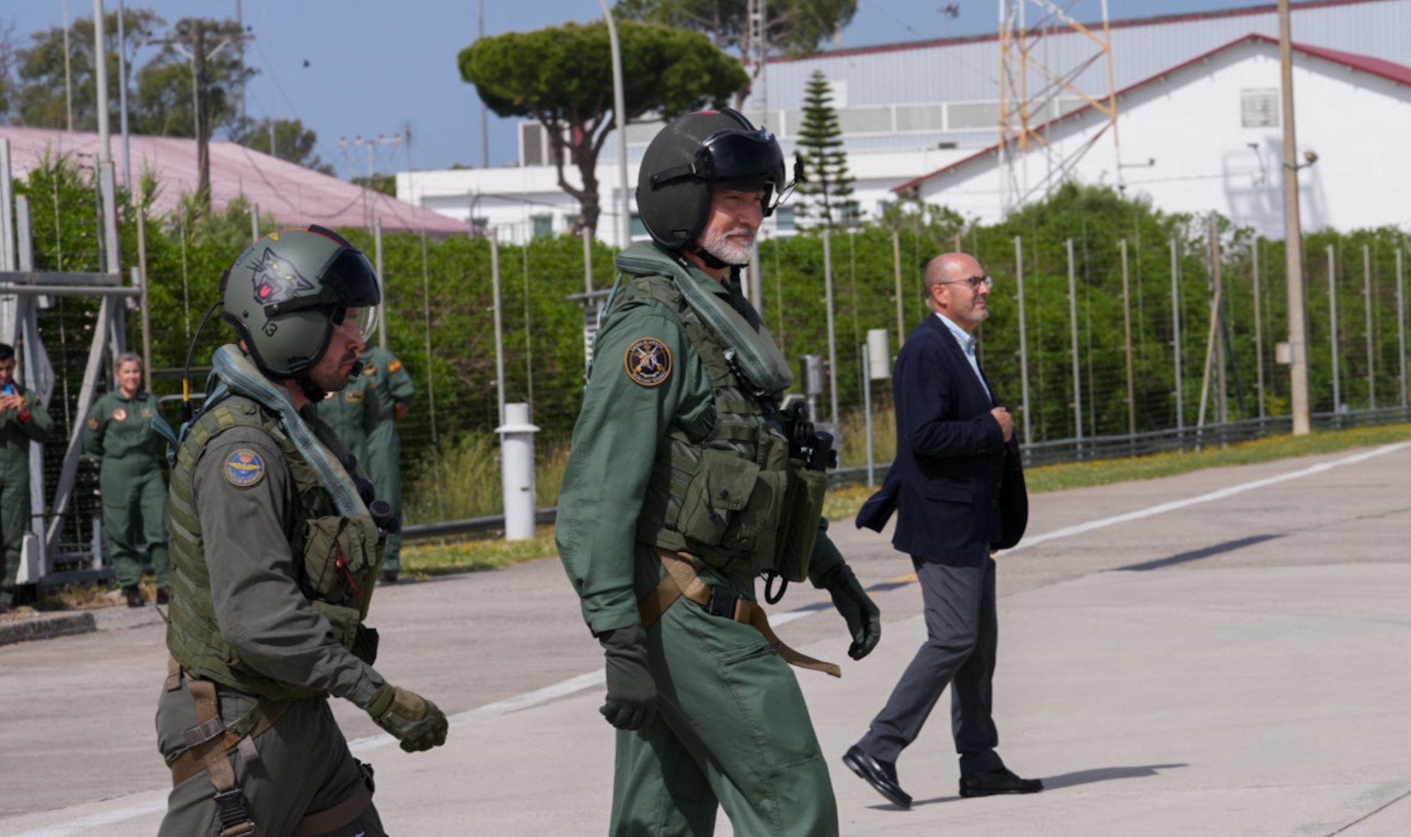 Visita del rey Felipe VI a la flotilla de aeronaves de la Base de Rota