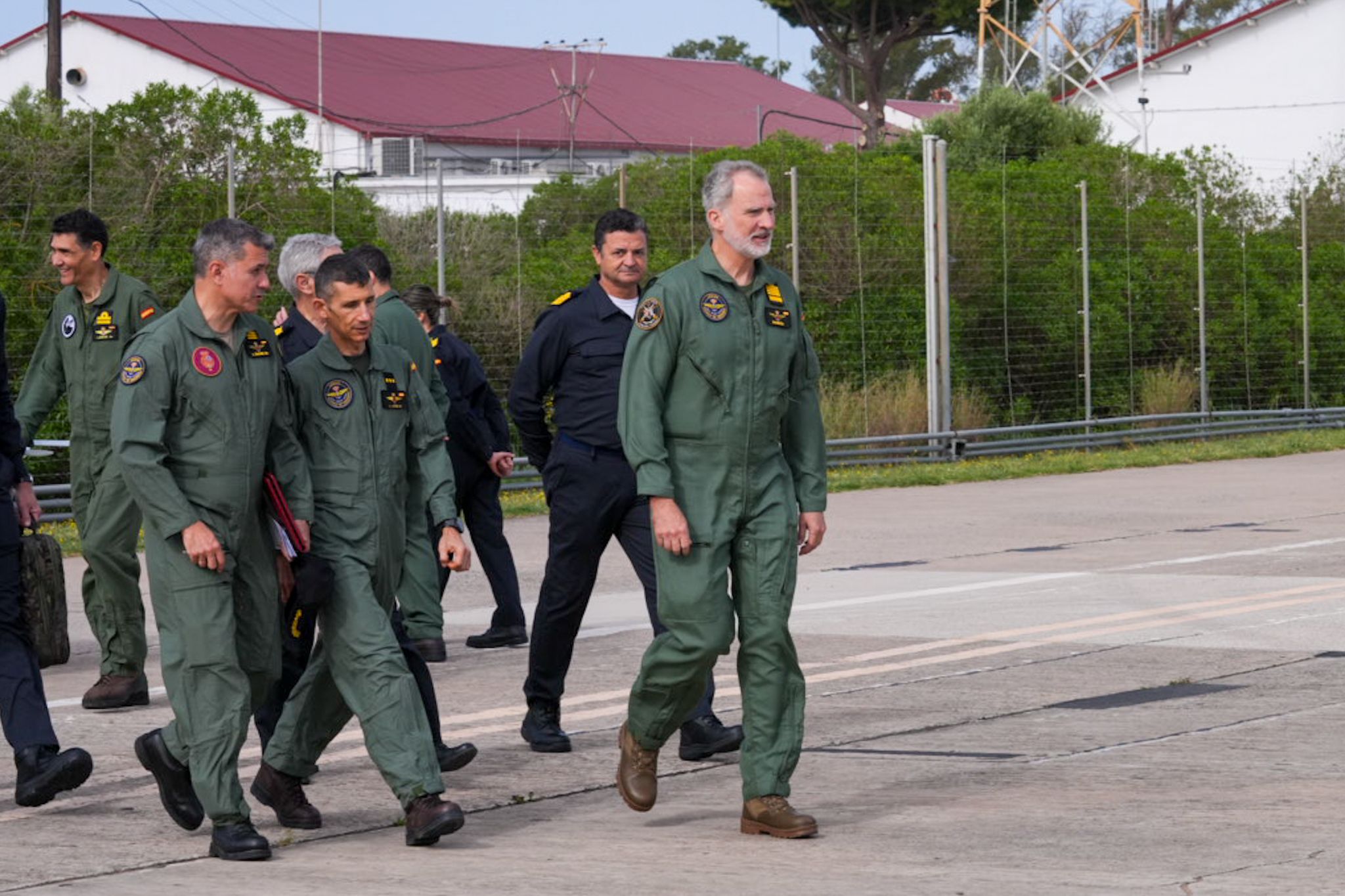 Visita del rey Felipe VI a la flotilla de aeronaves de la Base de Rota