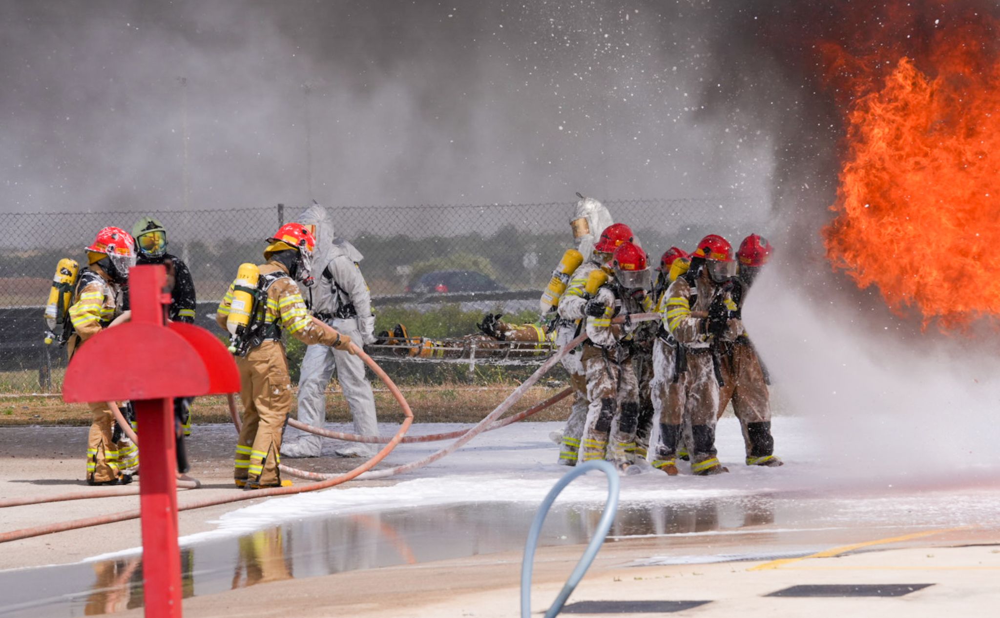 Visita del rey Felipe VI a la flotilla de aeronaves de la Base de Rota