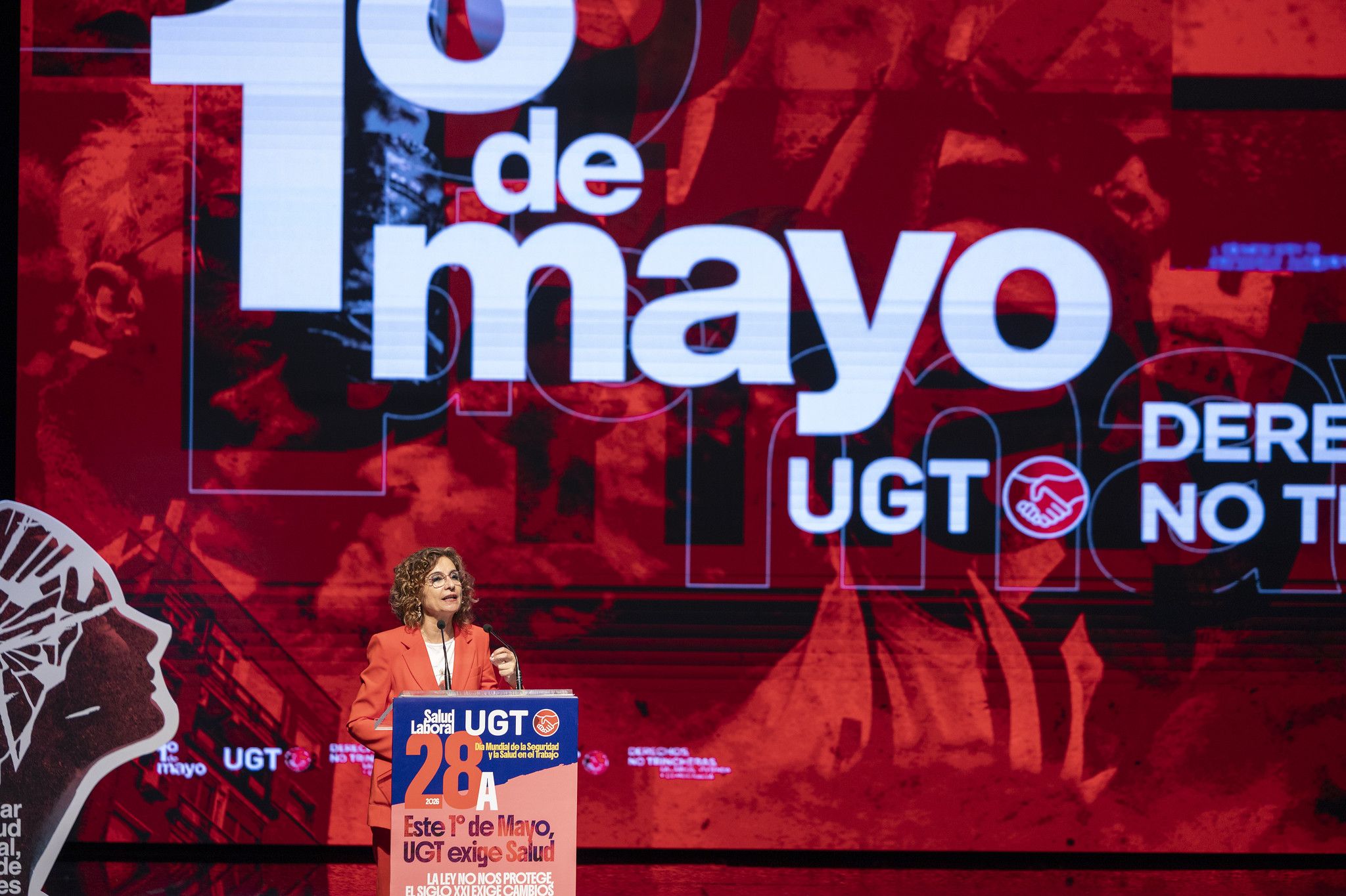 María Jesús Montero interviene, este martes, en el acto por el 1 de mayo de UGT en Alcalá de Guadaíra.