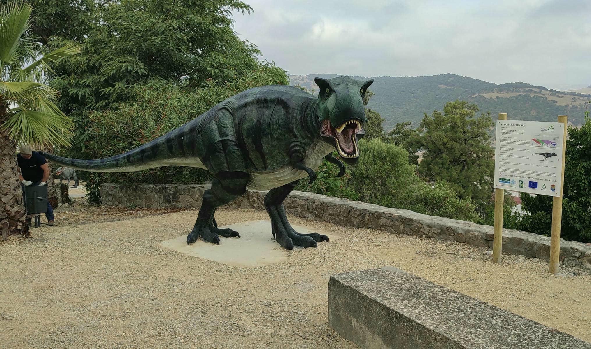 Una de las figuras del recorrido del parque.