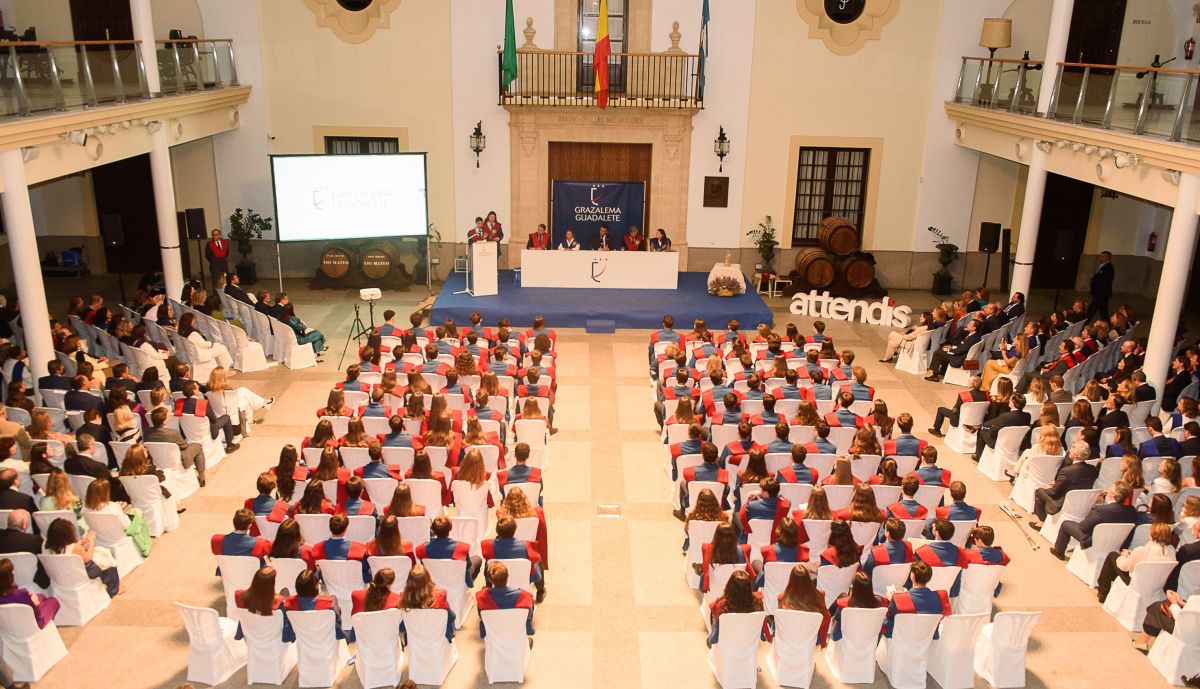 Vista general de los estudiantes del colegio Grazalema Guadalete.