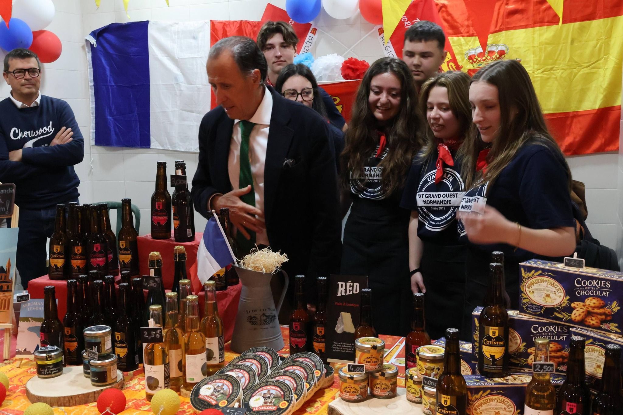 Así es el puesto de productos de Normandía en Chiclana.