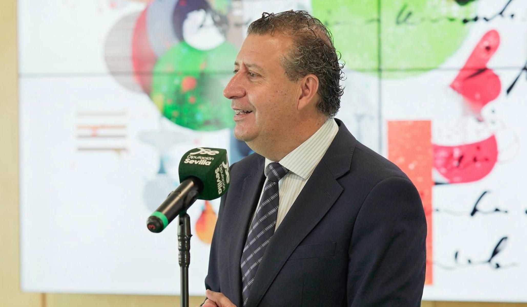 Javier Fernández, presidente de la Diputación de Sevilla.