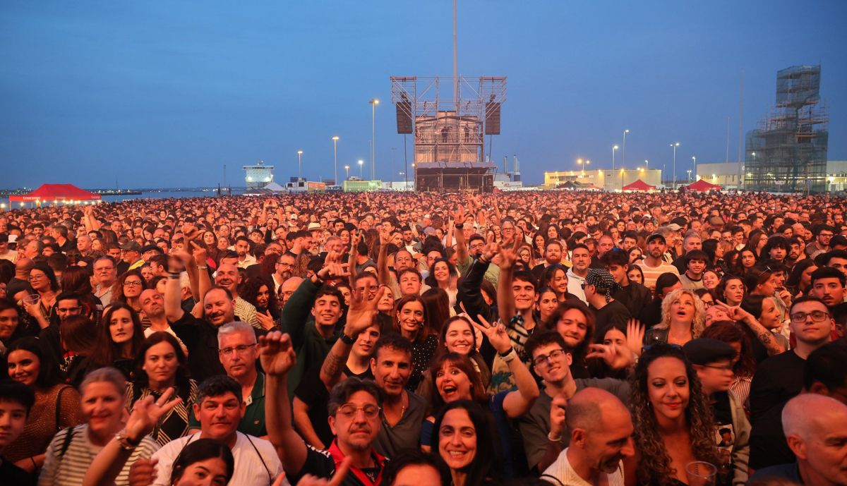 Concierto Fito  y Fitipaldis Cádiz 9