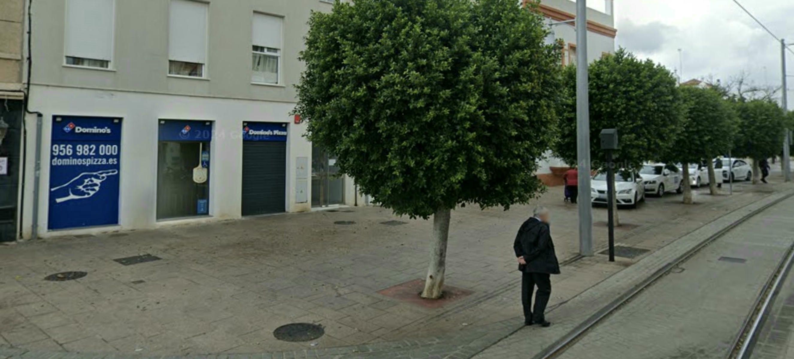 El establecimiento de Dominos Pizza de la calle Real de San Fernando