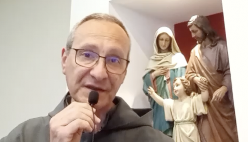 El hermano Juan Carlos en el vídeo de despedida como director del Hogar. 
