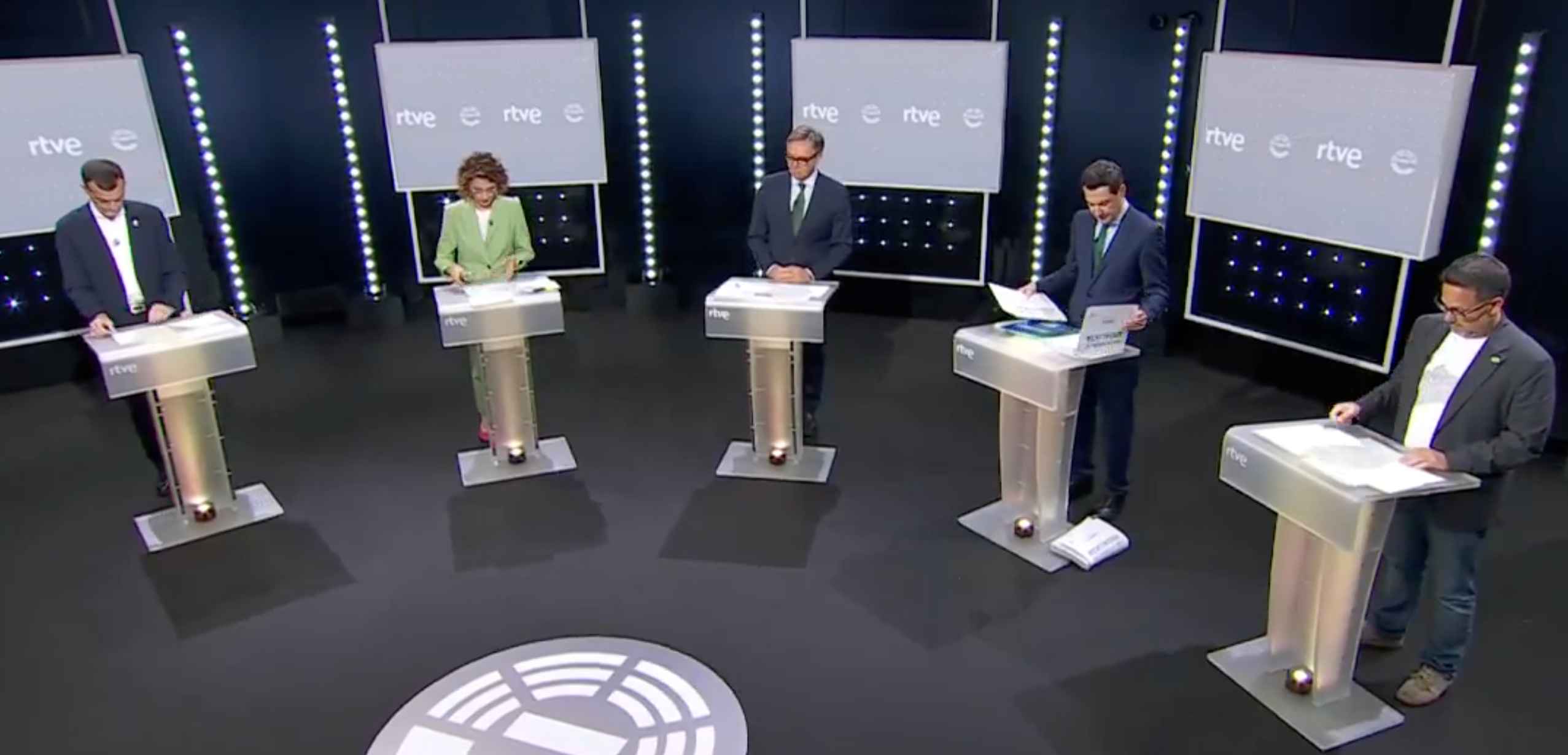 Los cinco candidatos, en el primer debate electoral en Andalucía.