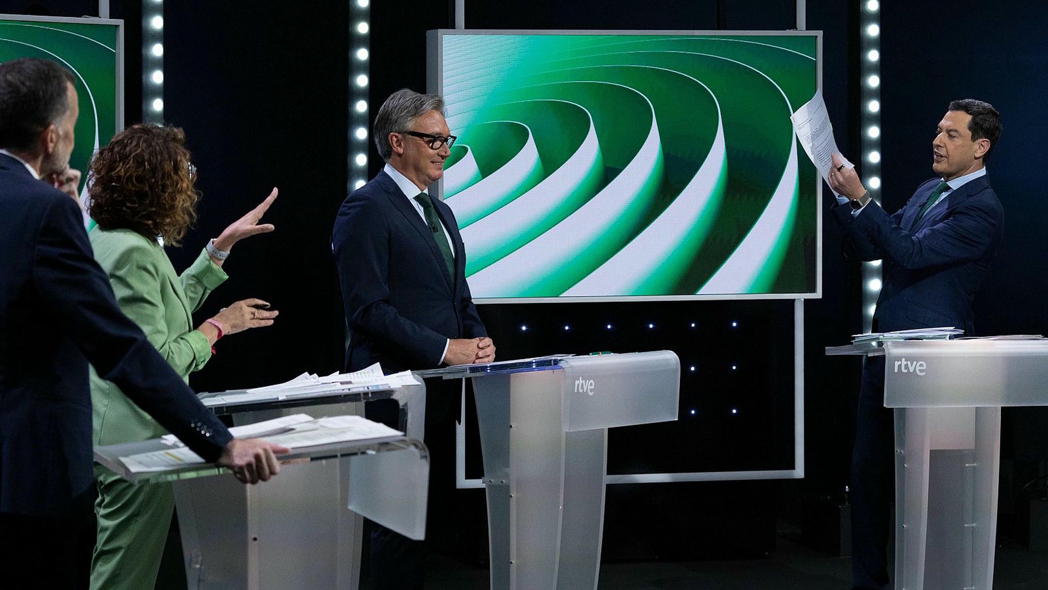 Moreno contrapone durante el debate con Montero y Maíllo, mientras Gavira se mantenía alejado del tono del resto.