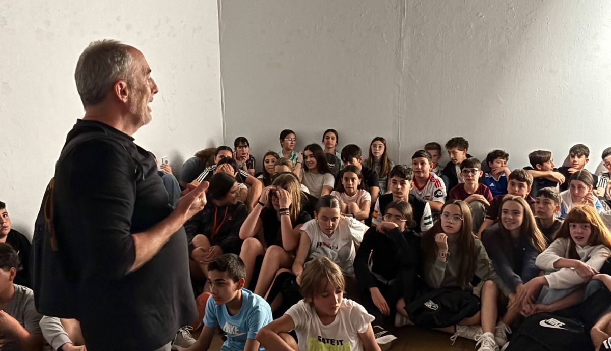 Los estudiantes participan sobre un mundo marcado por la pérdida de valores.