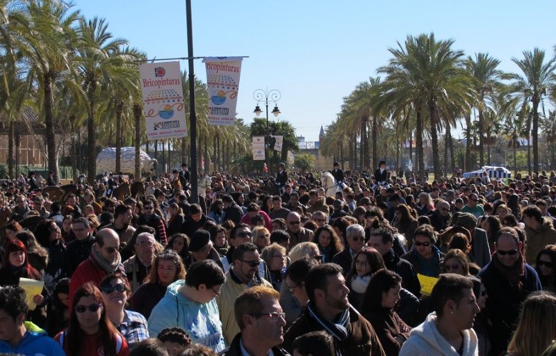 Multitudinario San Antón en Jerez, en una edición anterior. FOTO: MANU GARCÍA
