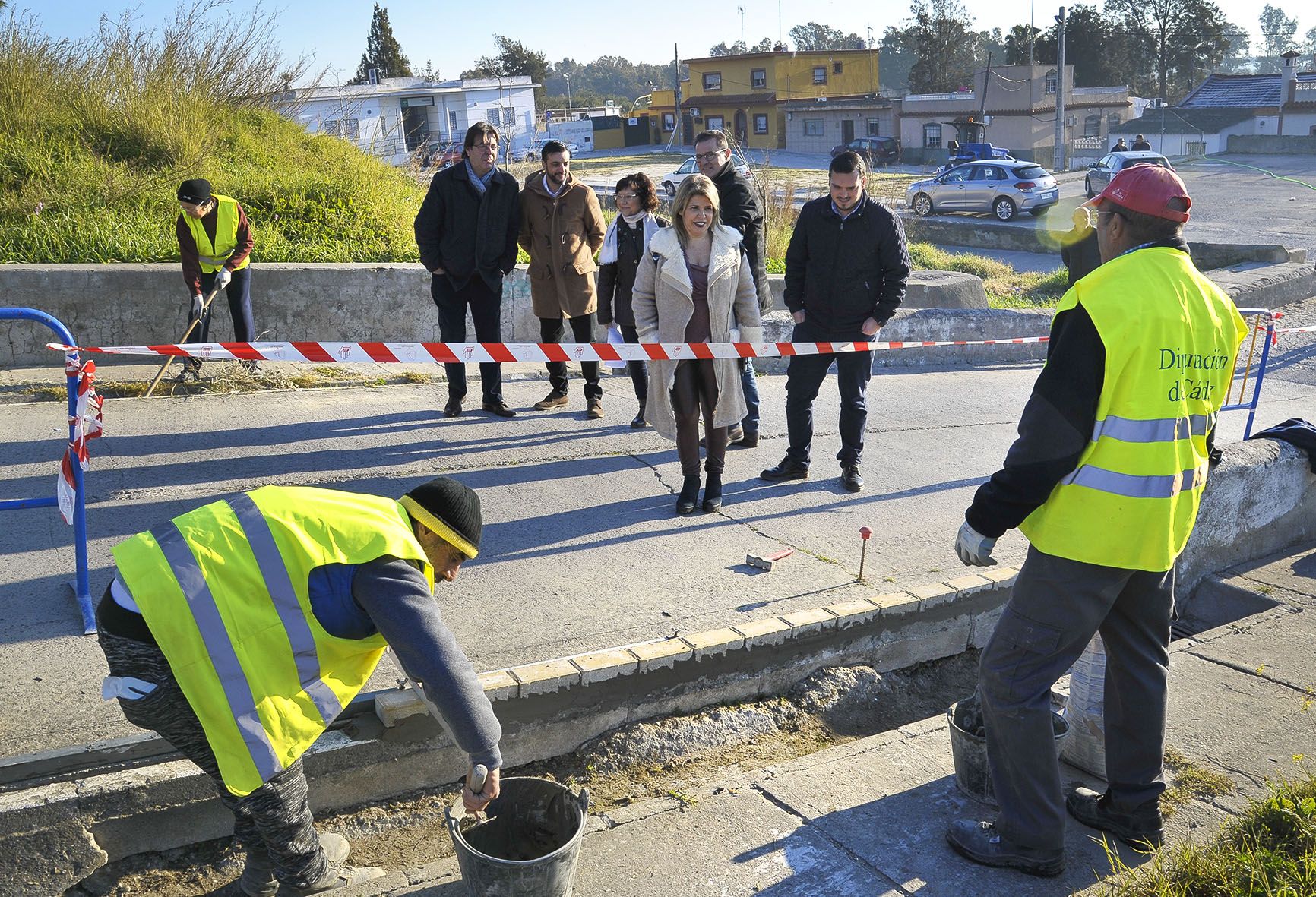 1alcaldesa_visita_obras_el_portal.jpg