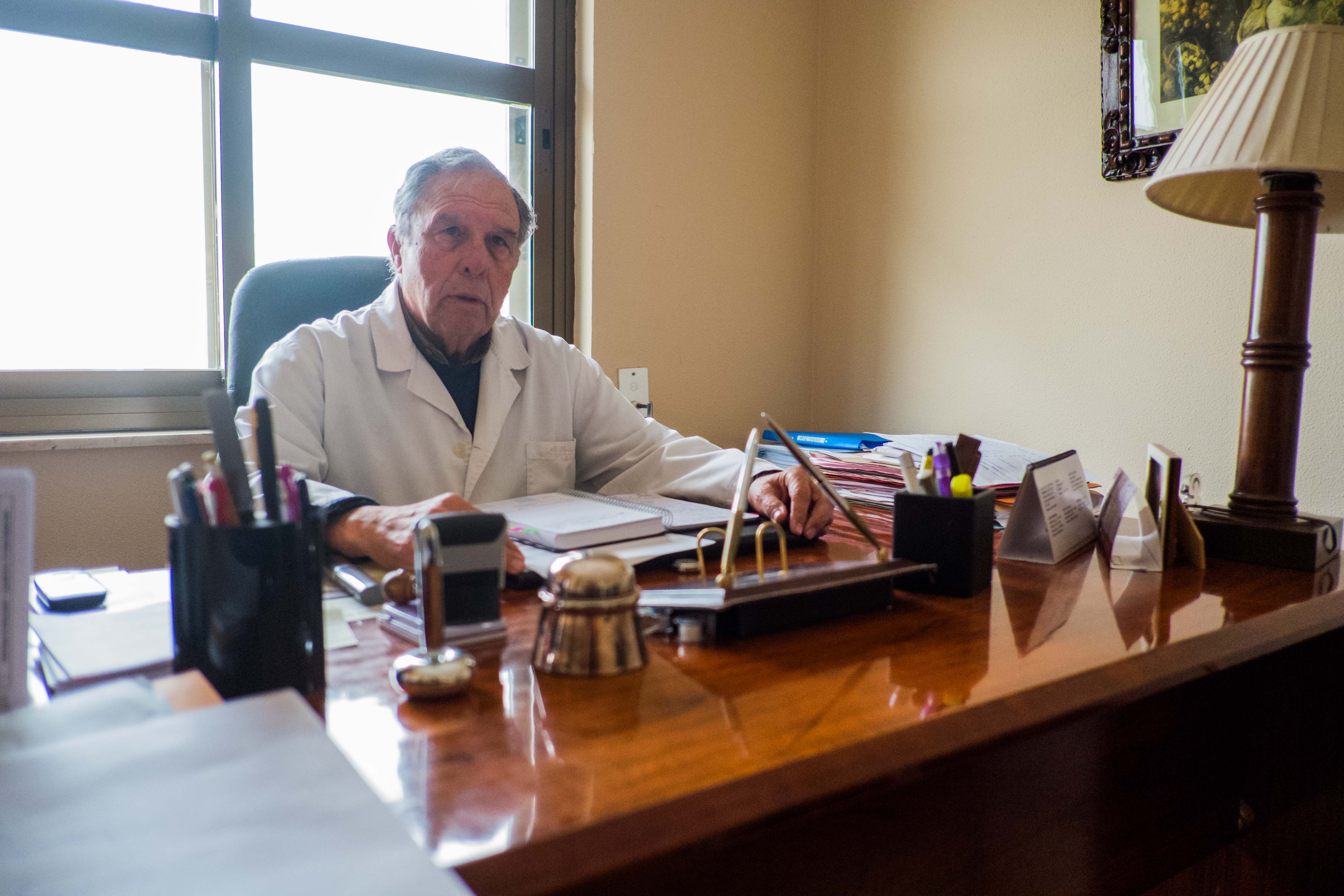 doctor_angel_leon_003