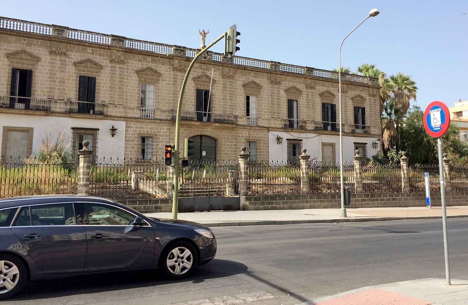 Salud saca a concurso las obras del complejo sanitario de Díez-Mérito en Jerez.