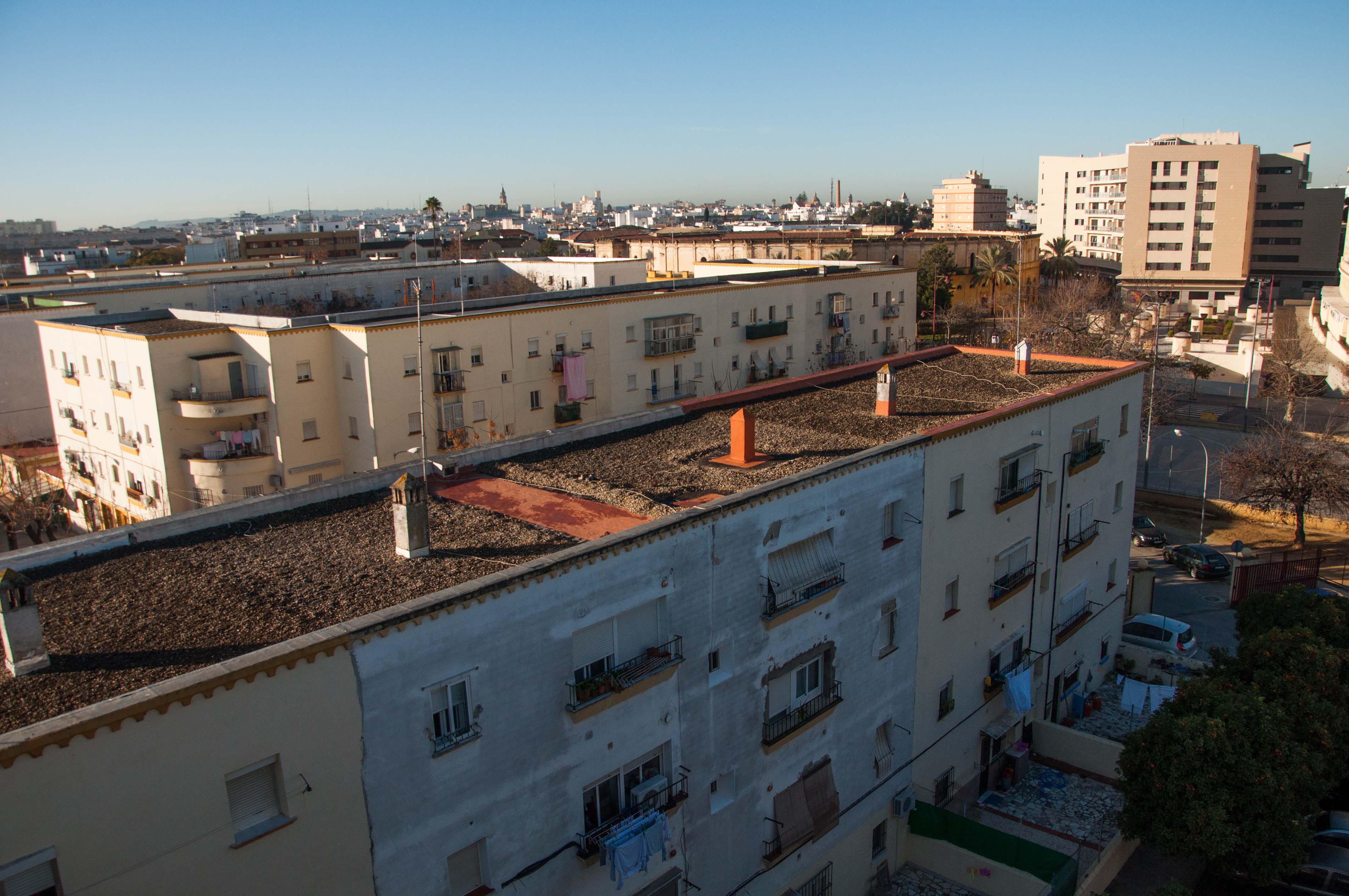 Techo del bloque de Loli en la barriada.